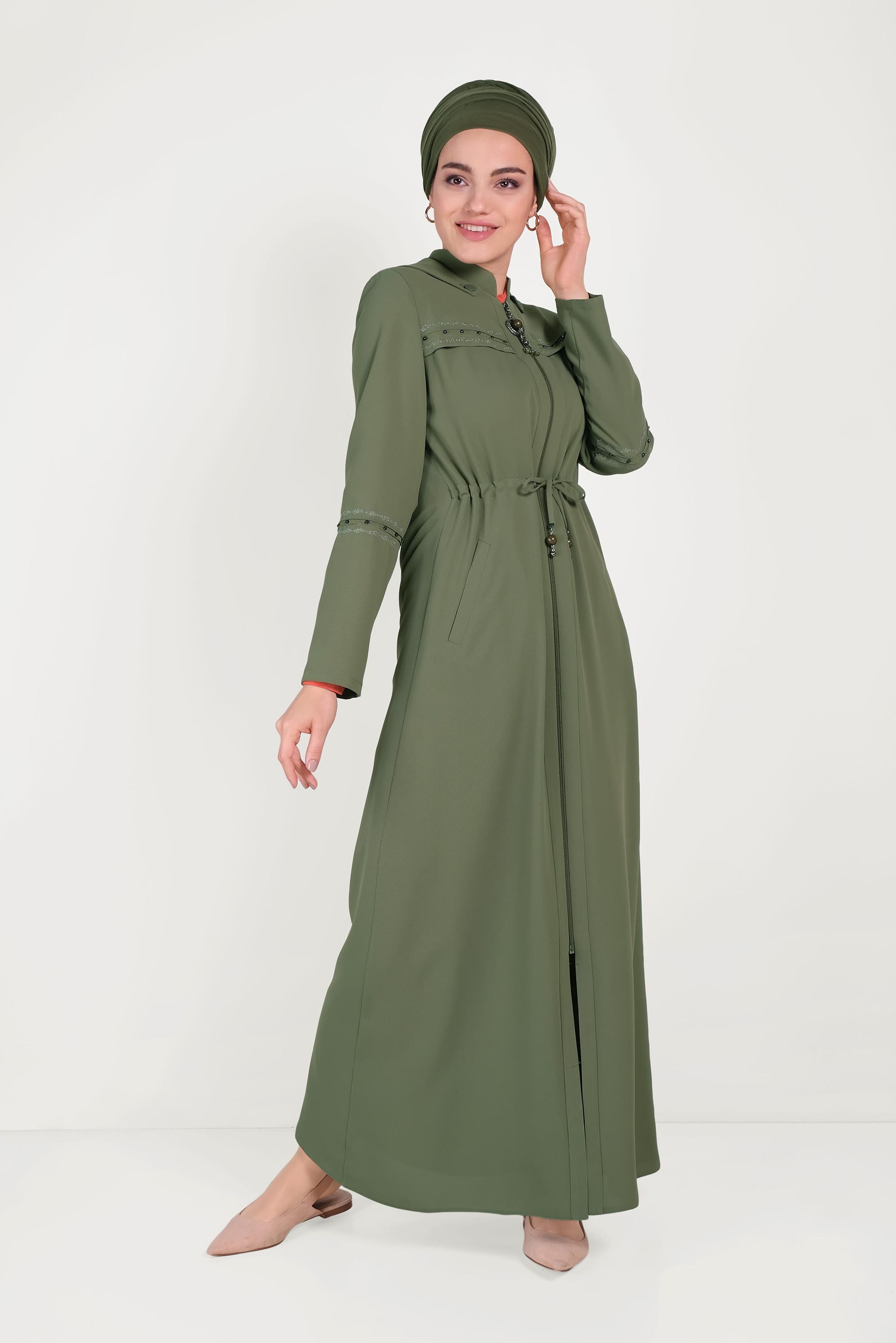 Tesettür giyim HAKİ BELDEN BÜZGÜLÜ KAPÜŞONLU PARDESÜ 10204