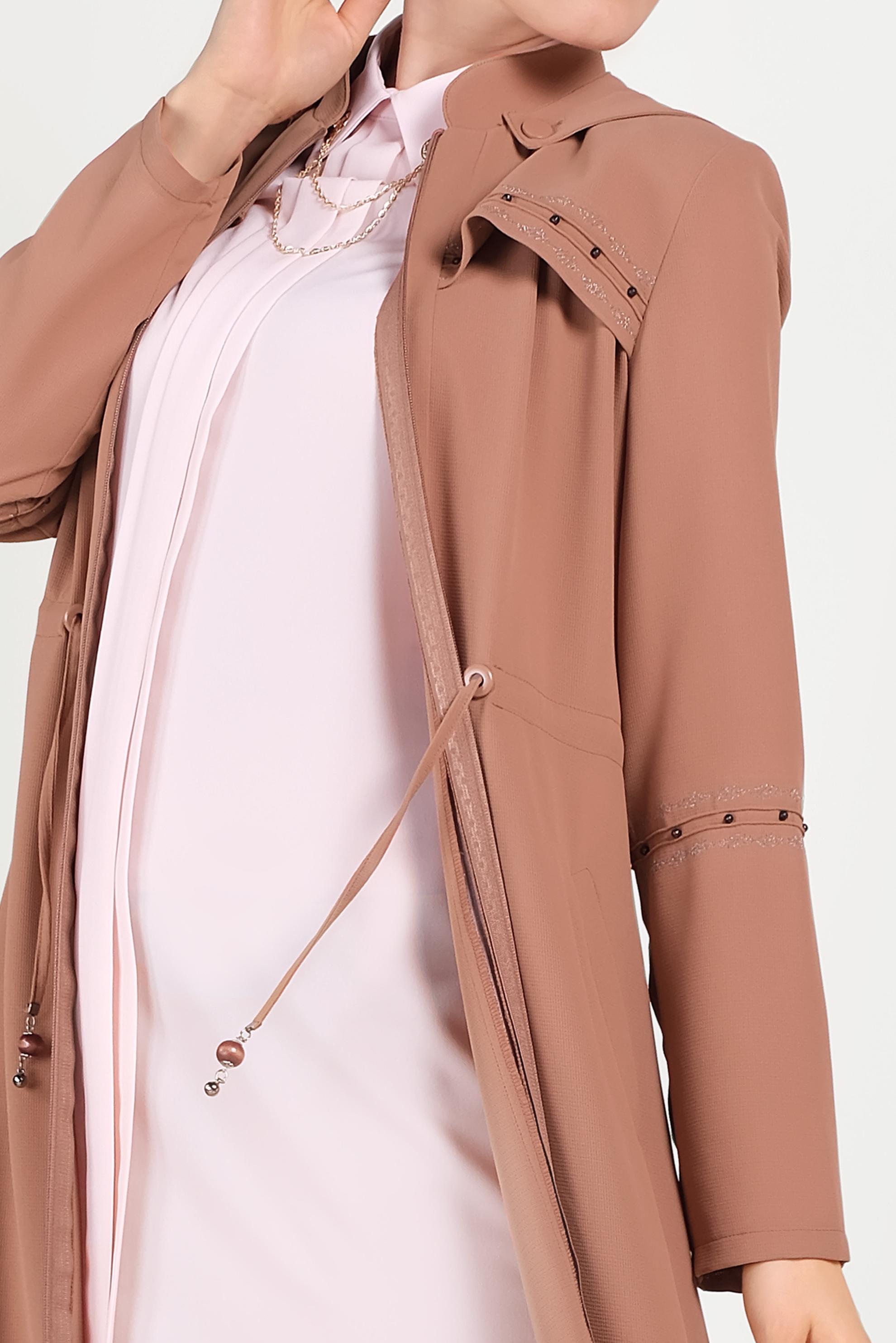 Tesettür giyim TABA BELDEN BÜZGÜLÜ KAPÜŞONLU PARDESÜ 10204