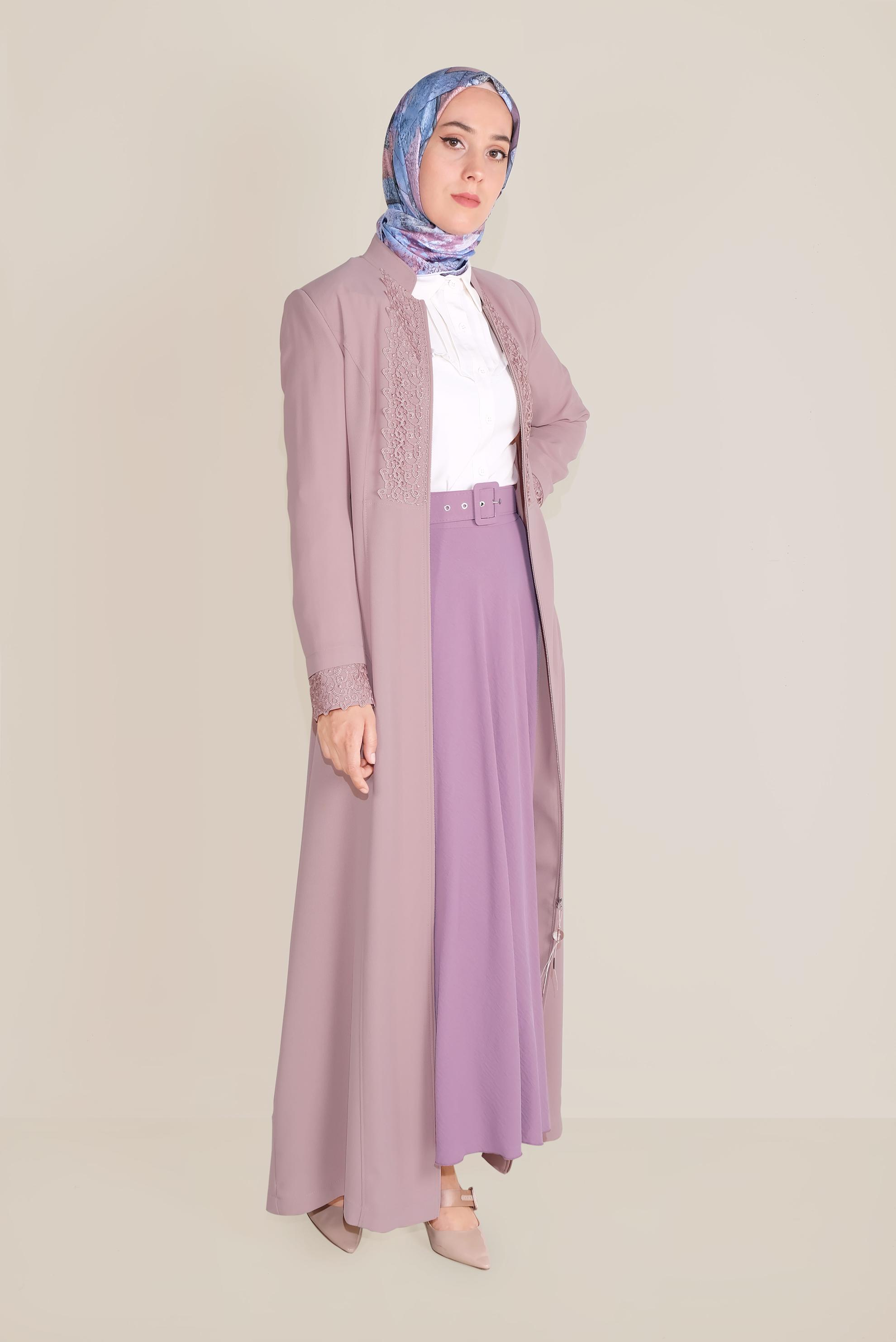 Tesettür giyim PUDRA GÜPÜR DETAYLI BELİ KUŞAKLI PARDESÜ 10216