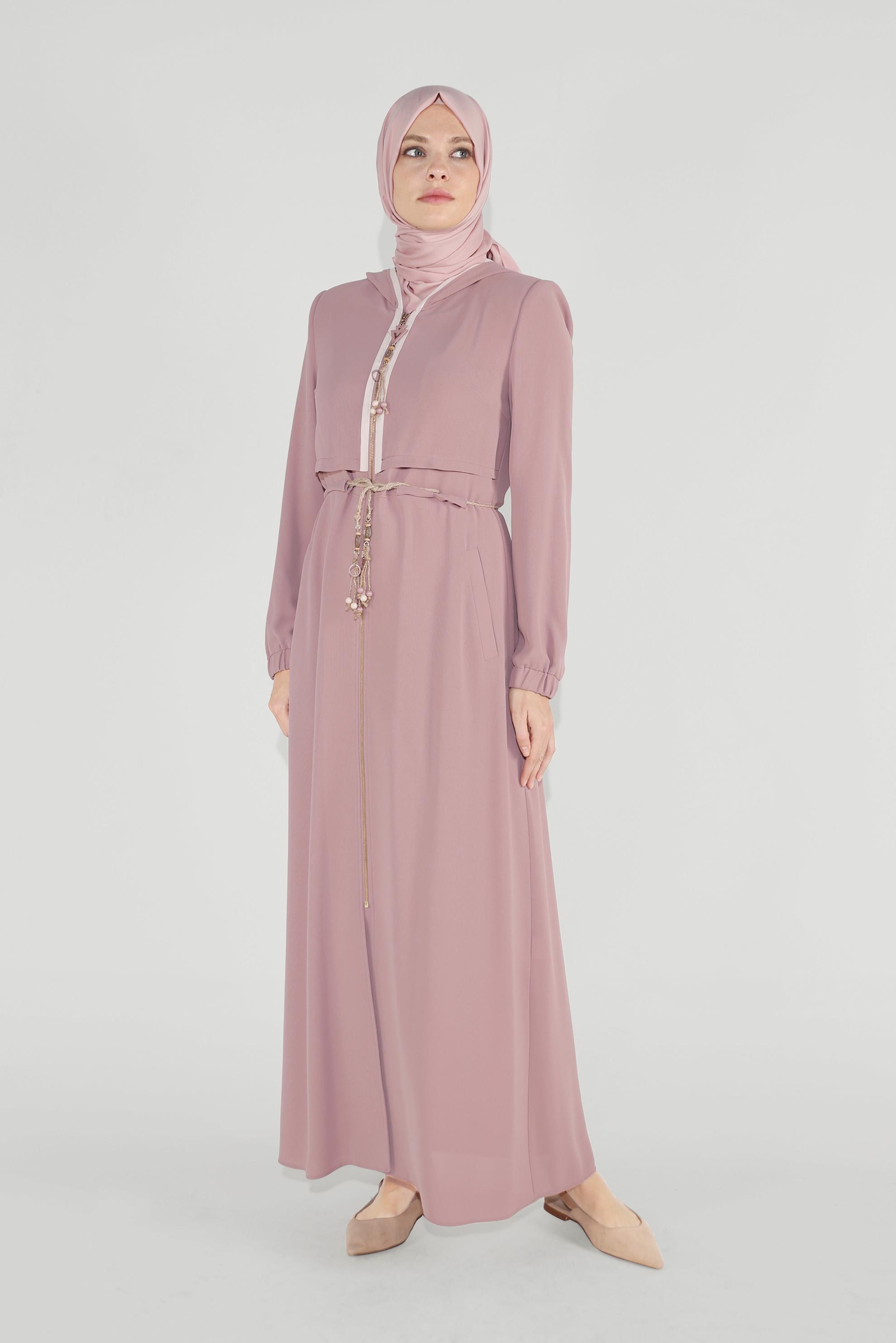 Tesettür giyim PUDRA BELDEN BAĞLAMALI FERMUARLI PARDESÜ 10224