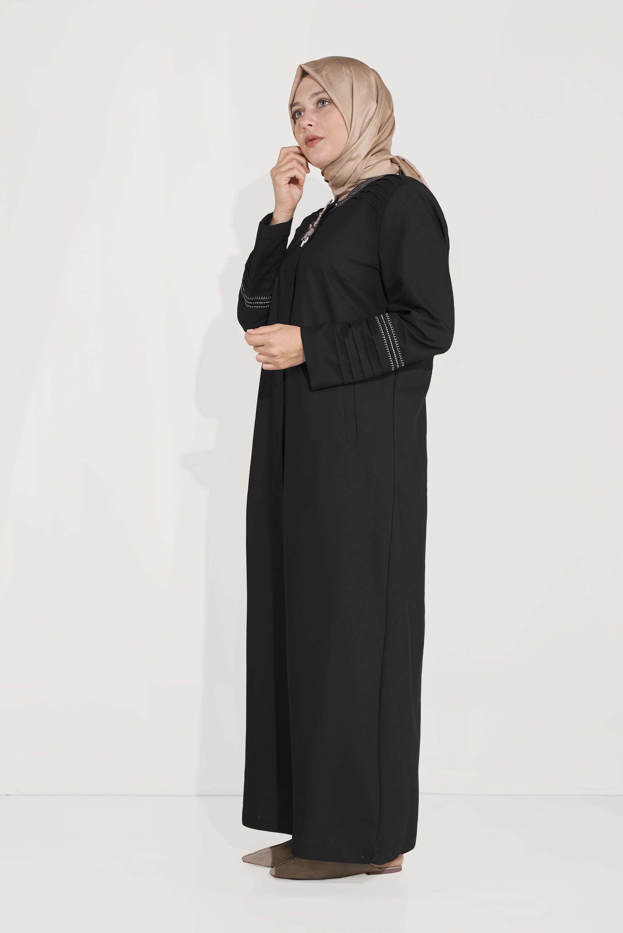 Hijab clothing BLACK TOPCOAT WITH BROOCH 10233 