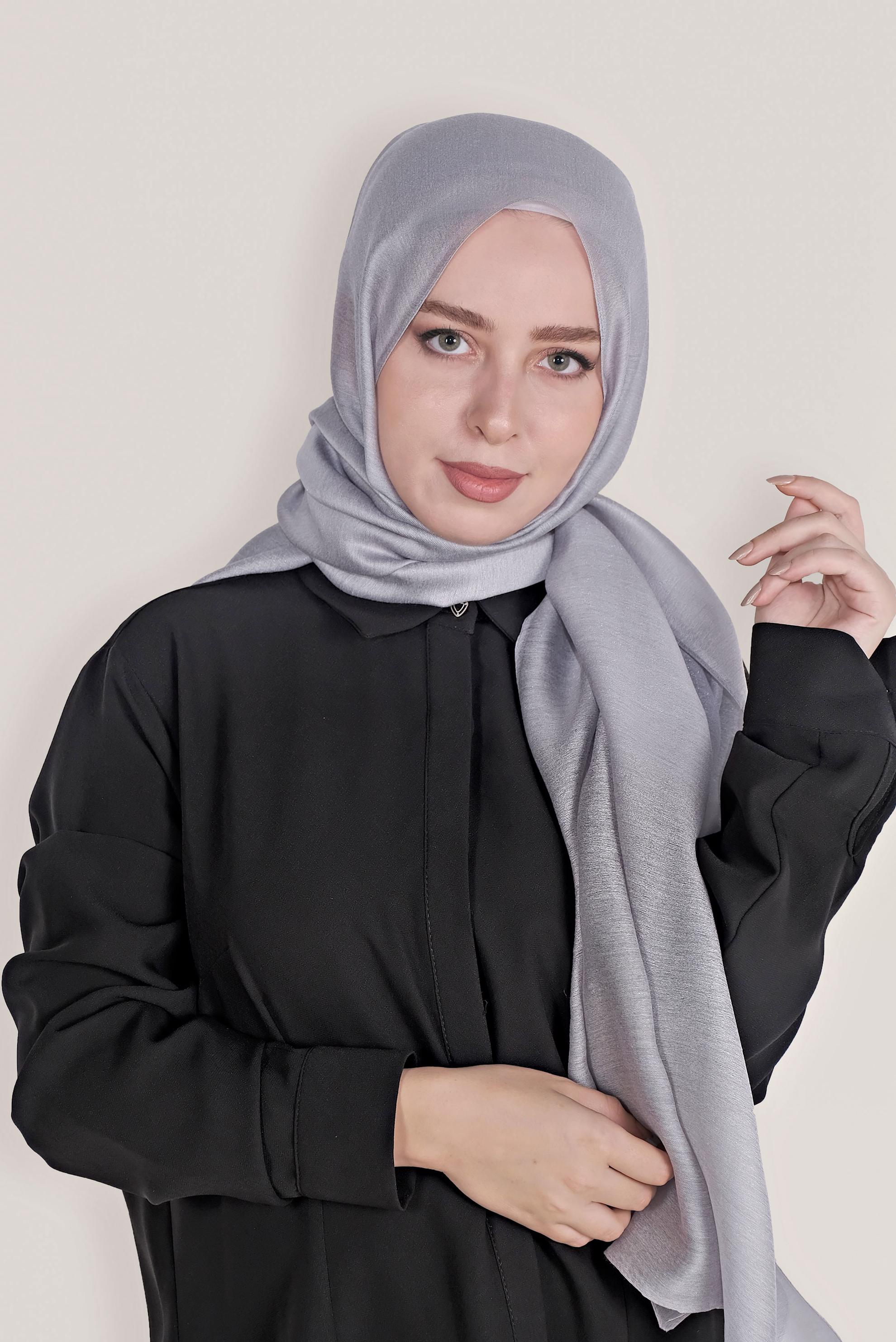 Tesettür giyim GÜMÜŞ 8013 ALVİNA IŞILTILI ŞAL