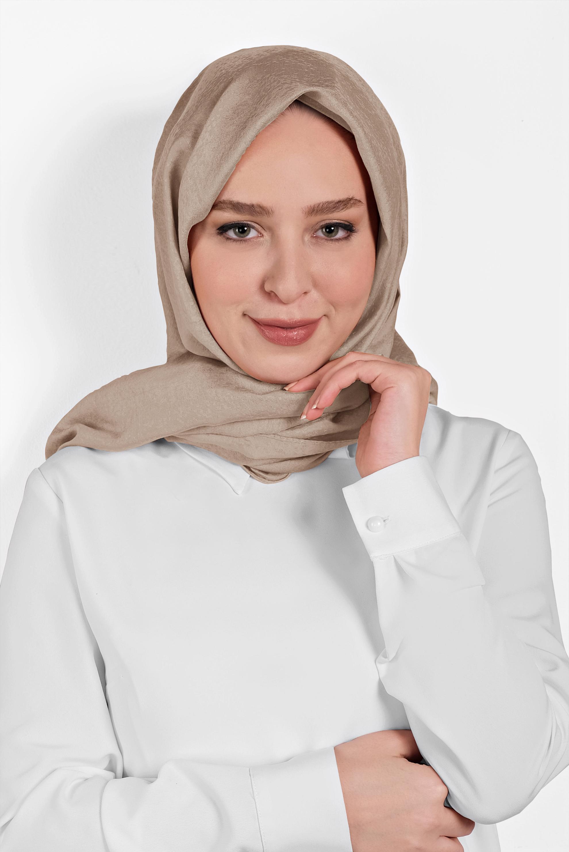 Tesettür giyim ALTIN 8016 ALVİNA KUMLU ŞAL