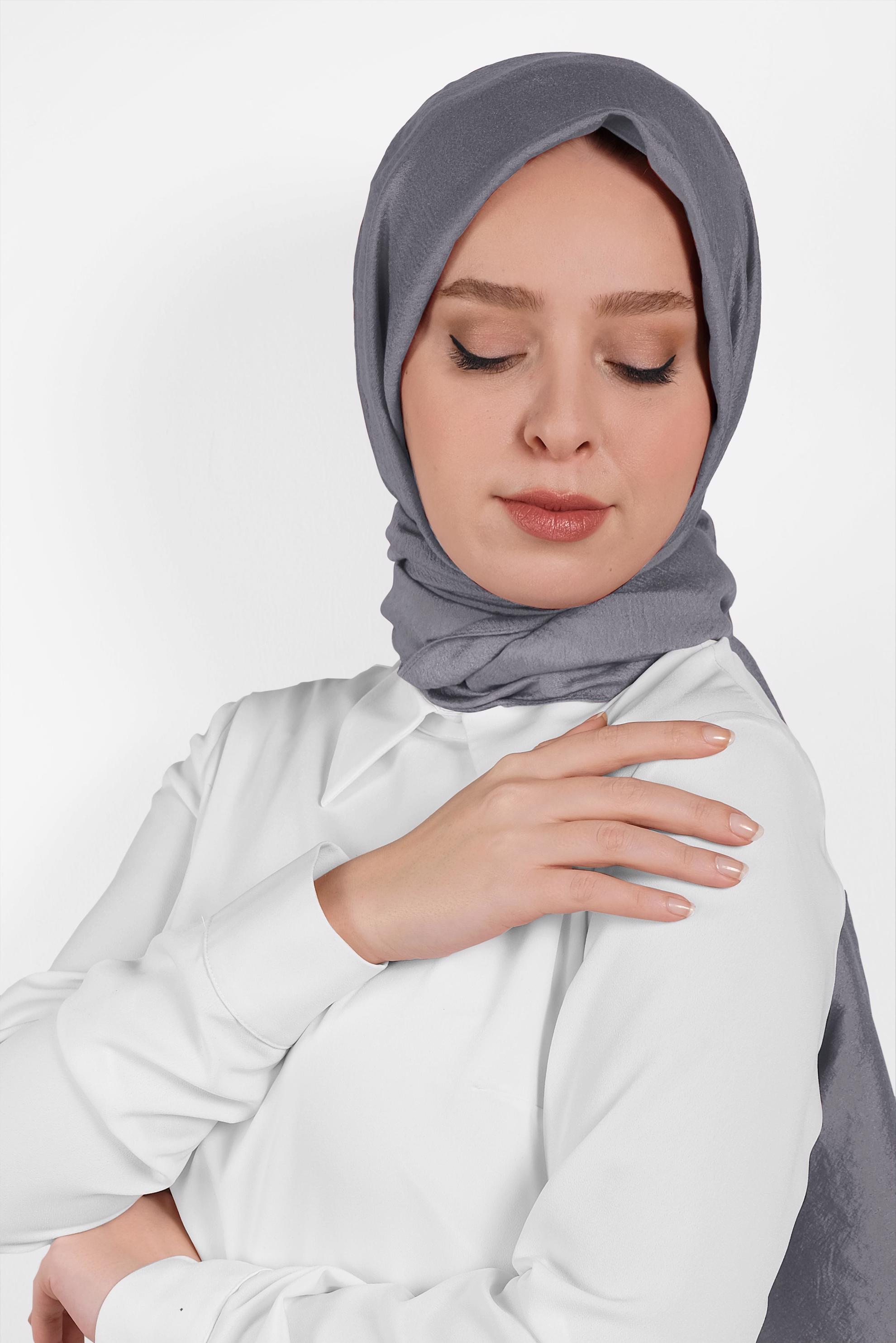 Tesettür giyim GRİ 8016 ALVİNA KUMLU ŞAL