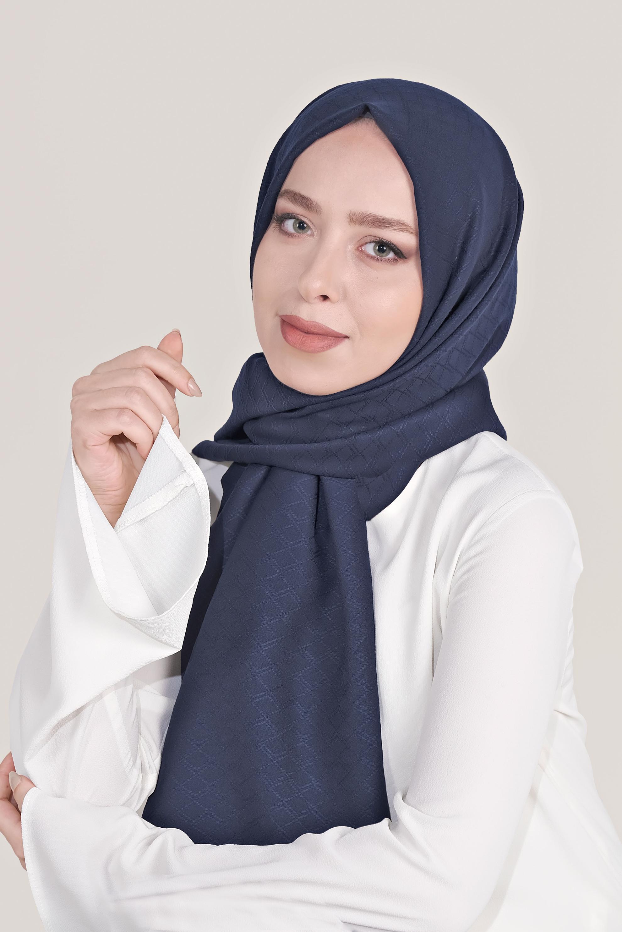 Tesettür giyim LACİVERT ALVİNA ŞAL 8018