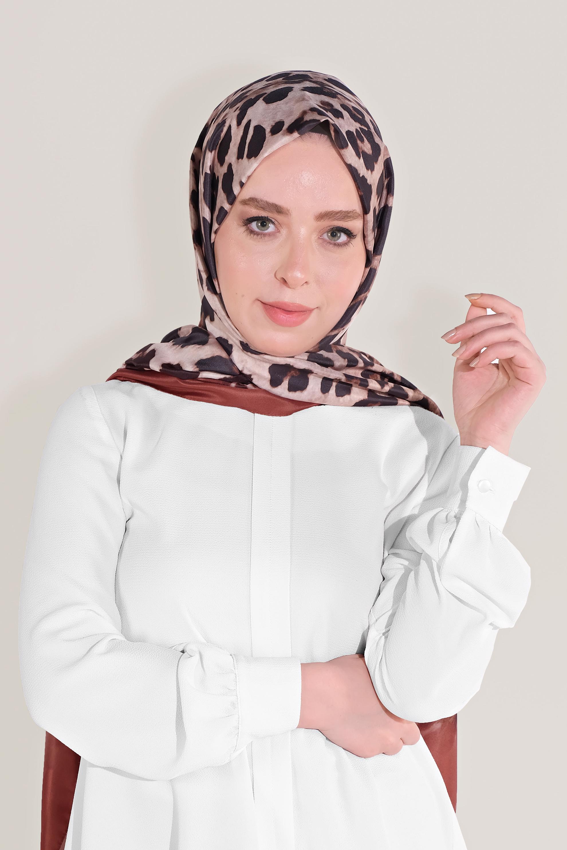 Tesettür giyim BORDO ALVİNA LEOPAR ŞAL 8019 