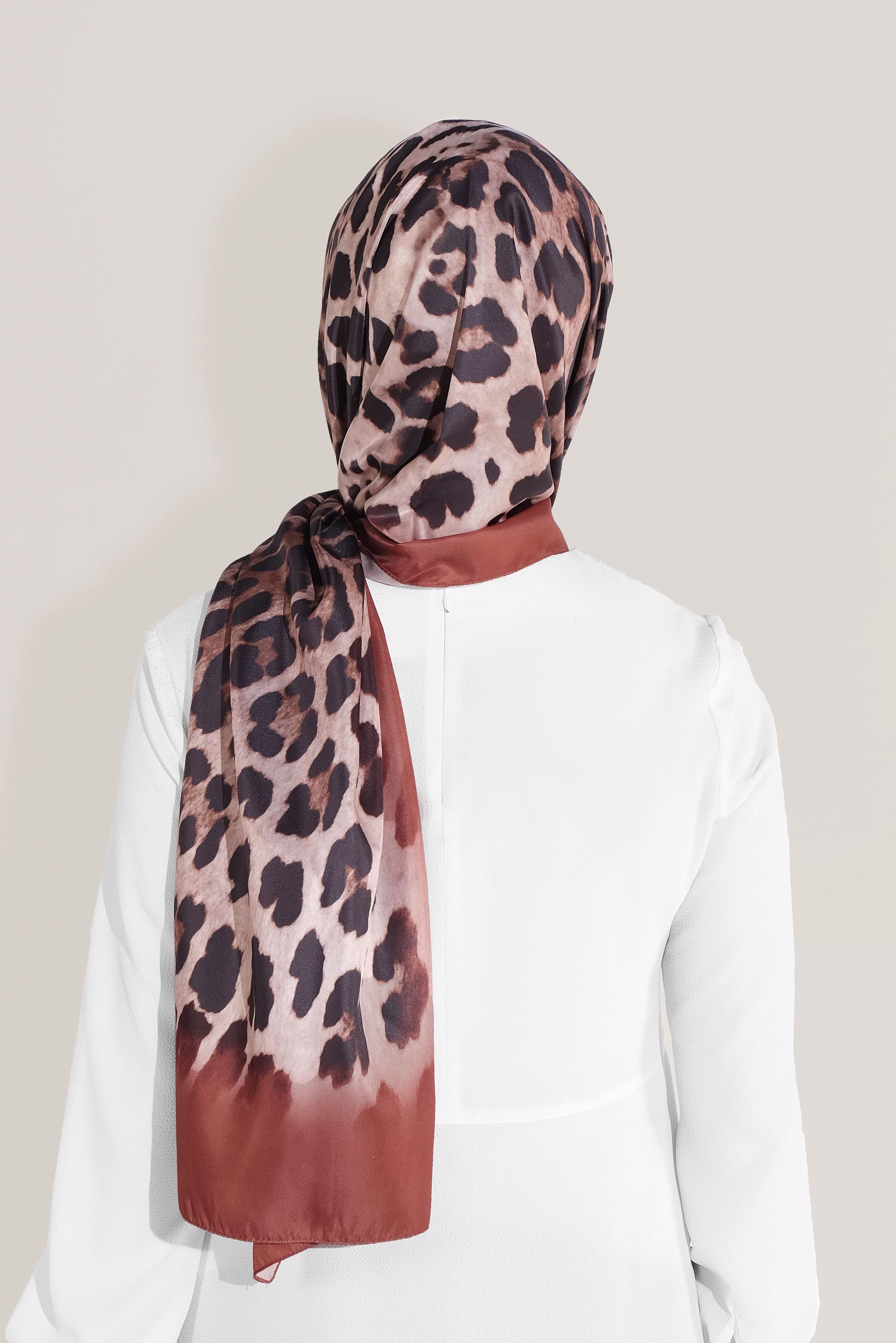 Tesettür giyim BORDO ALVİNA LEOPAR ŞAL 8019 