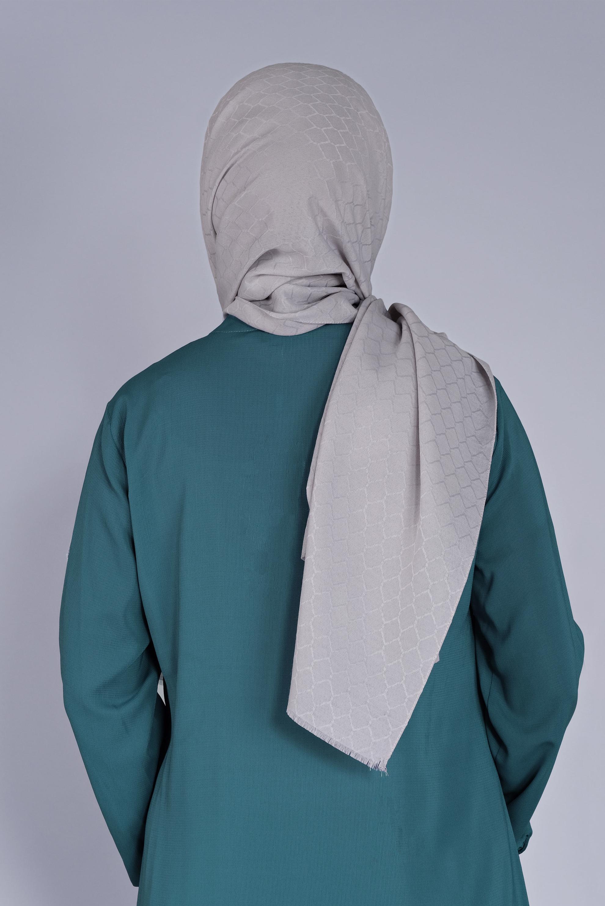 Tesettür giyim GÜMÜŞ ALVİNA PAMUK PETEK ŞAL 8061 