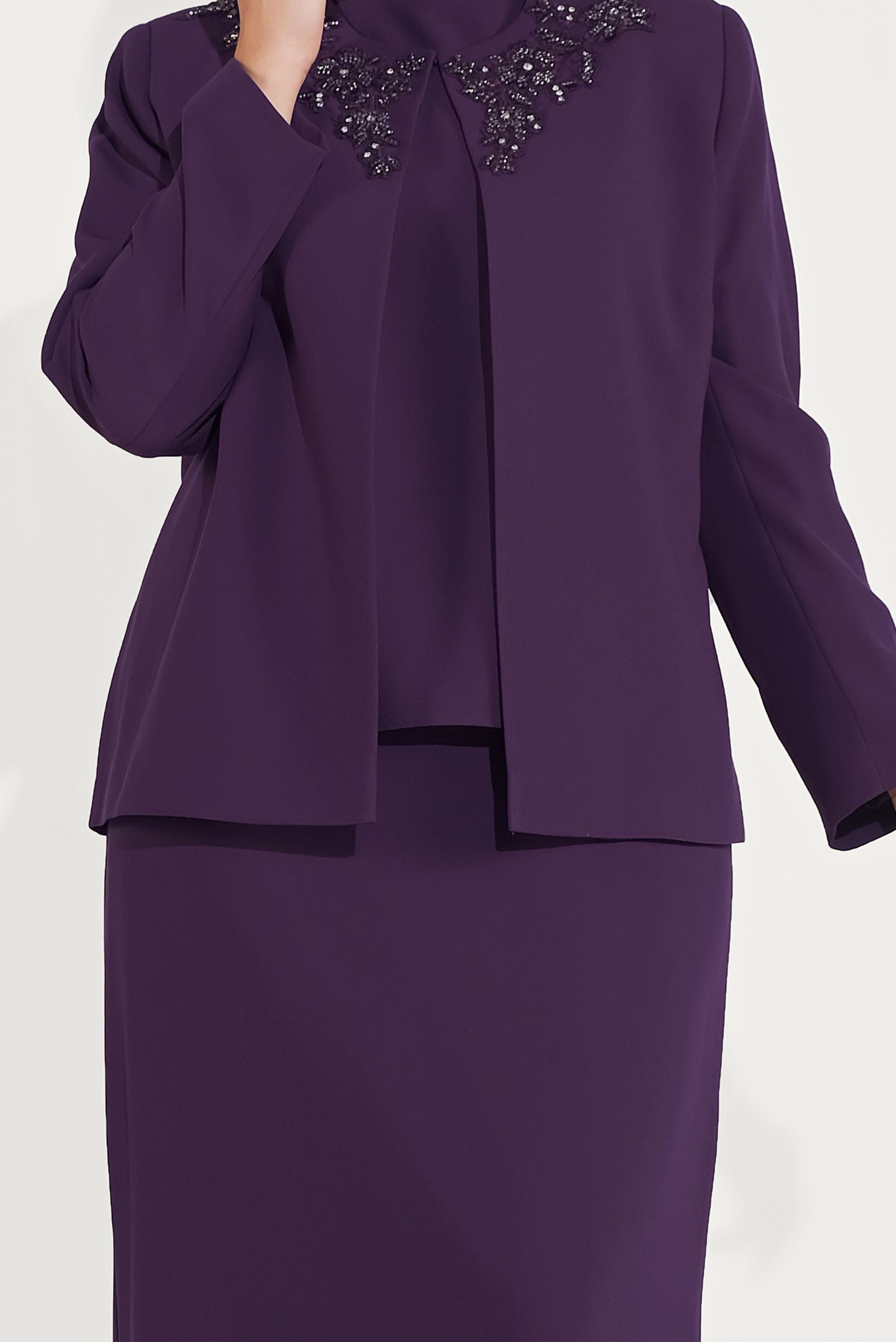 Tesettür giyim MOR TAŞLI NAKIŞLI ÜÇLÜ ETEKLİ TAKIM 30032