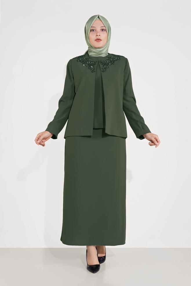 Tesettür giyim HAKİ TAŞLI NAKIŞLI ÜÇLÜ ETEKLİ TAKIM 30032 - ALVİNA