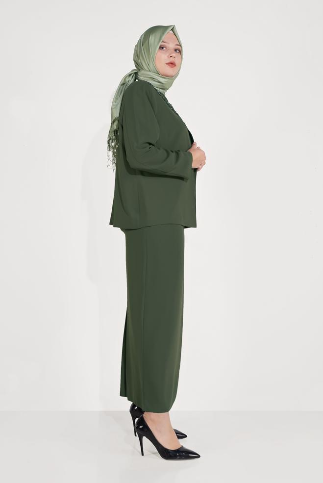 Tesettür giyim HAKİ TAŞLI NAKIŞLI ÜÇLÜ ETEKLİ TAKIM 30032 - ALVİNA