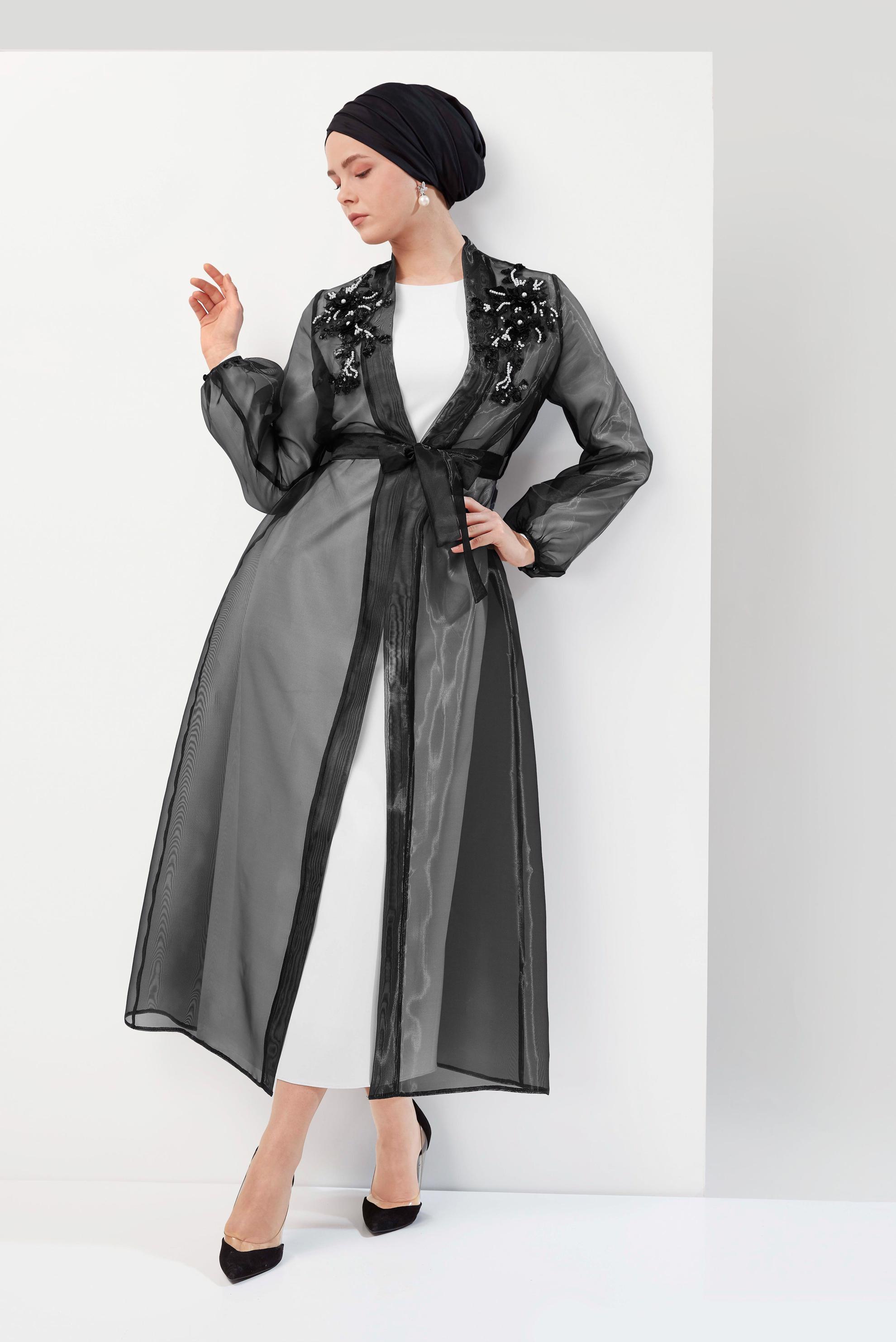 Tesettür giyim SİYAH NAKIŞ İŞLEMELİ KUŞAKLI İKİLİ ELBİSE 40601