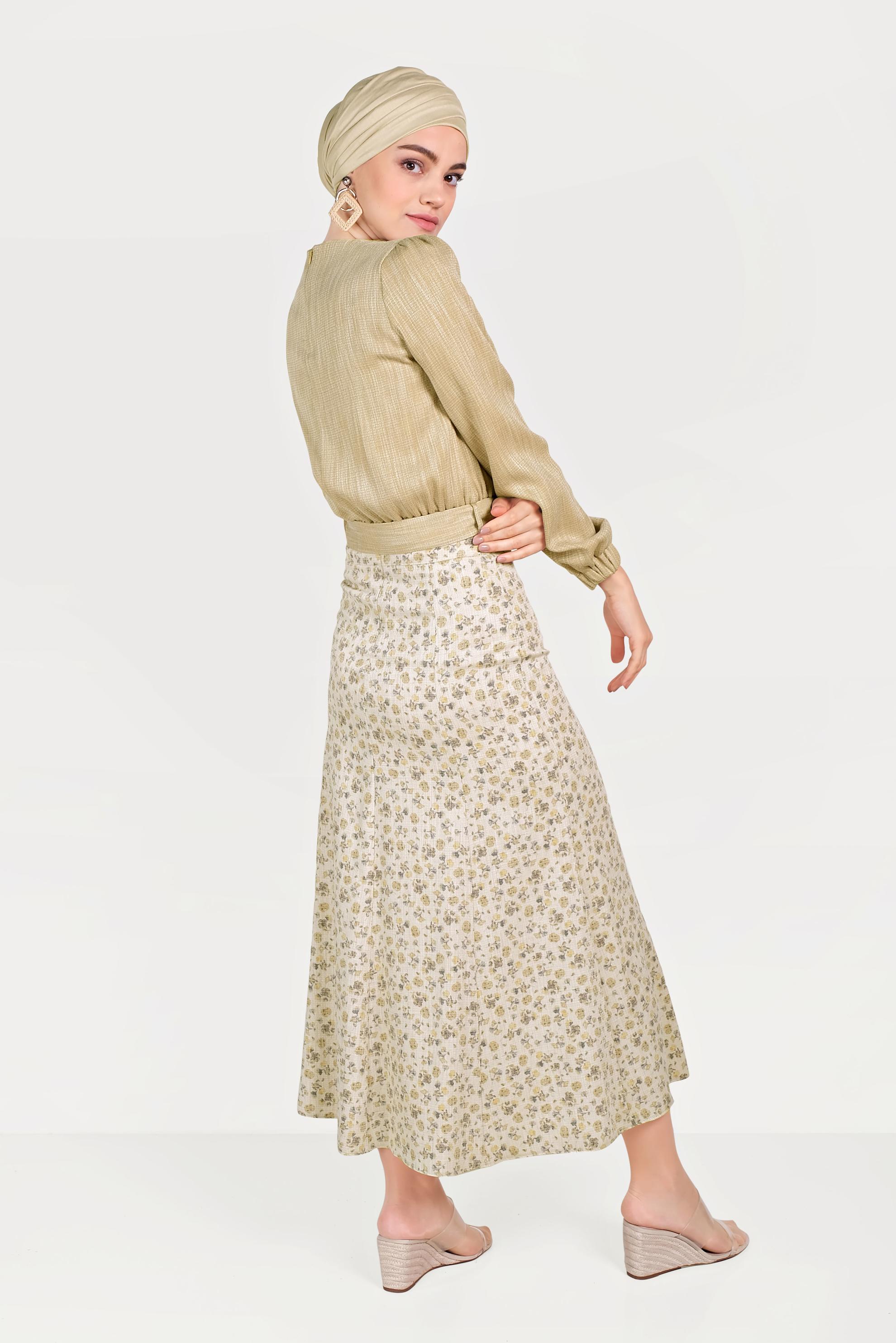 Tesettür giyim SARI ÇİÇEK DESENLİ İKİLİ ETEKLİ TAKIM 40647