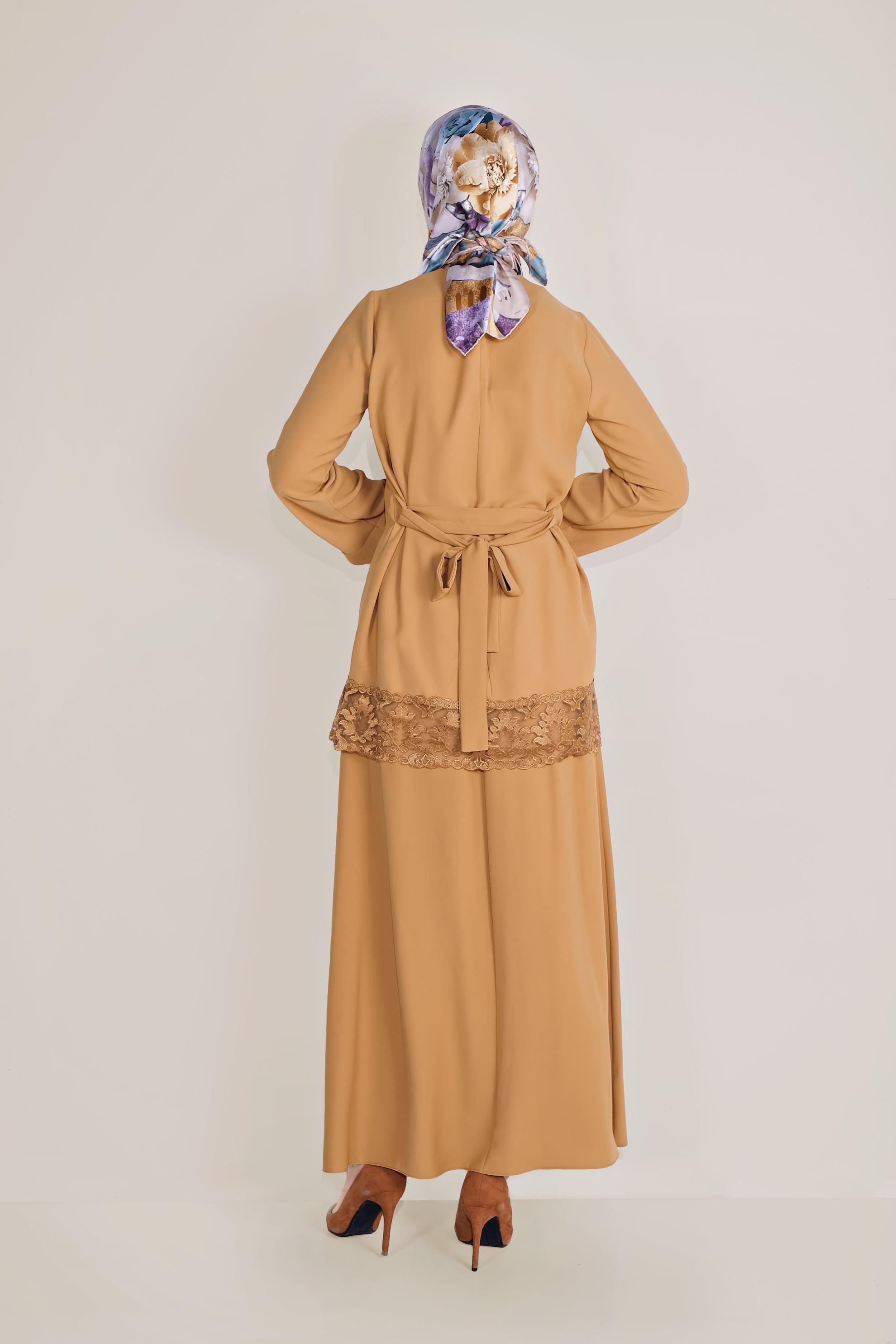 Tesettür giyim SARI GÜPÜR DETAYLI KUŞAKLI ETEKLİ TAKIM 40673