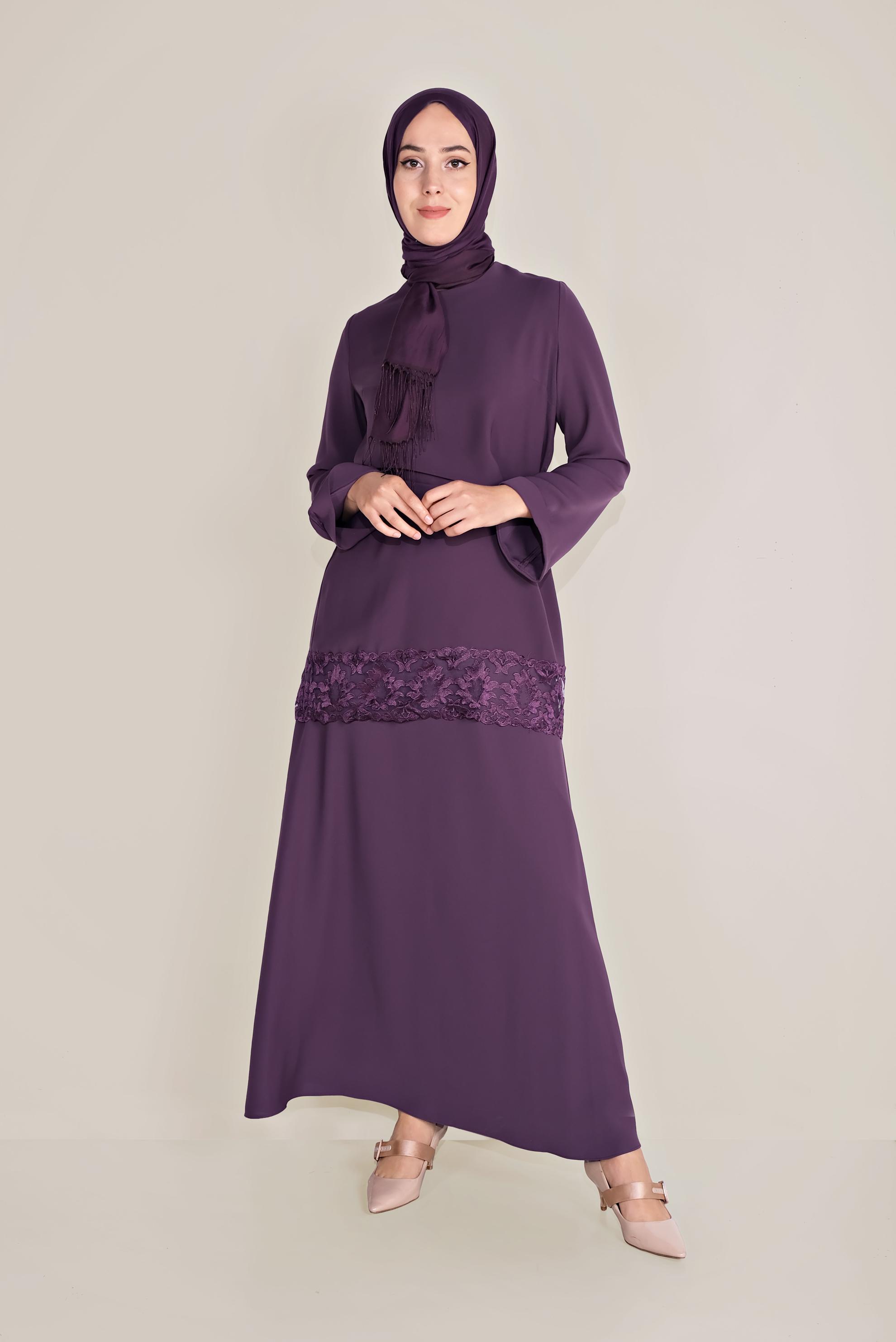 Tesettür giyim MOR GÜPÜR DETAYLI KUŞAKLI ETEKLİ TAKIM 40673