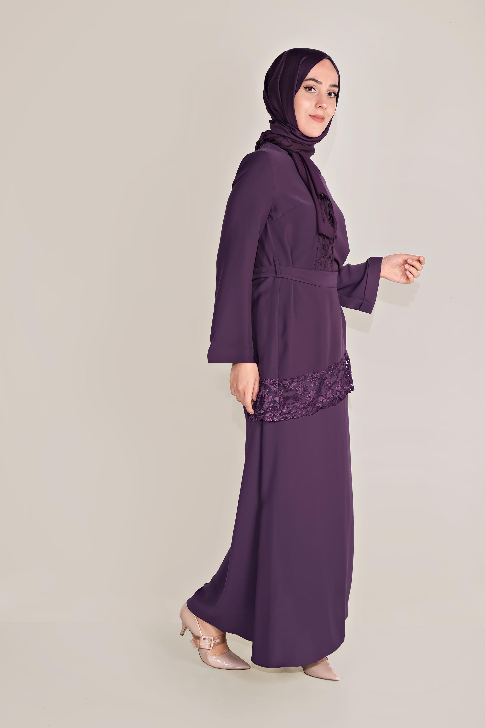 Tesettür giyim MOR GÜPÜR DETAYLI KUŞAKLI ETEKLİ TAKIM 40673
