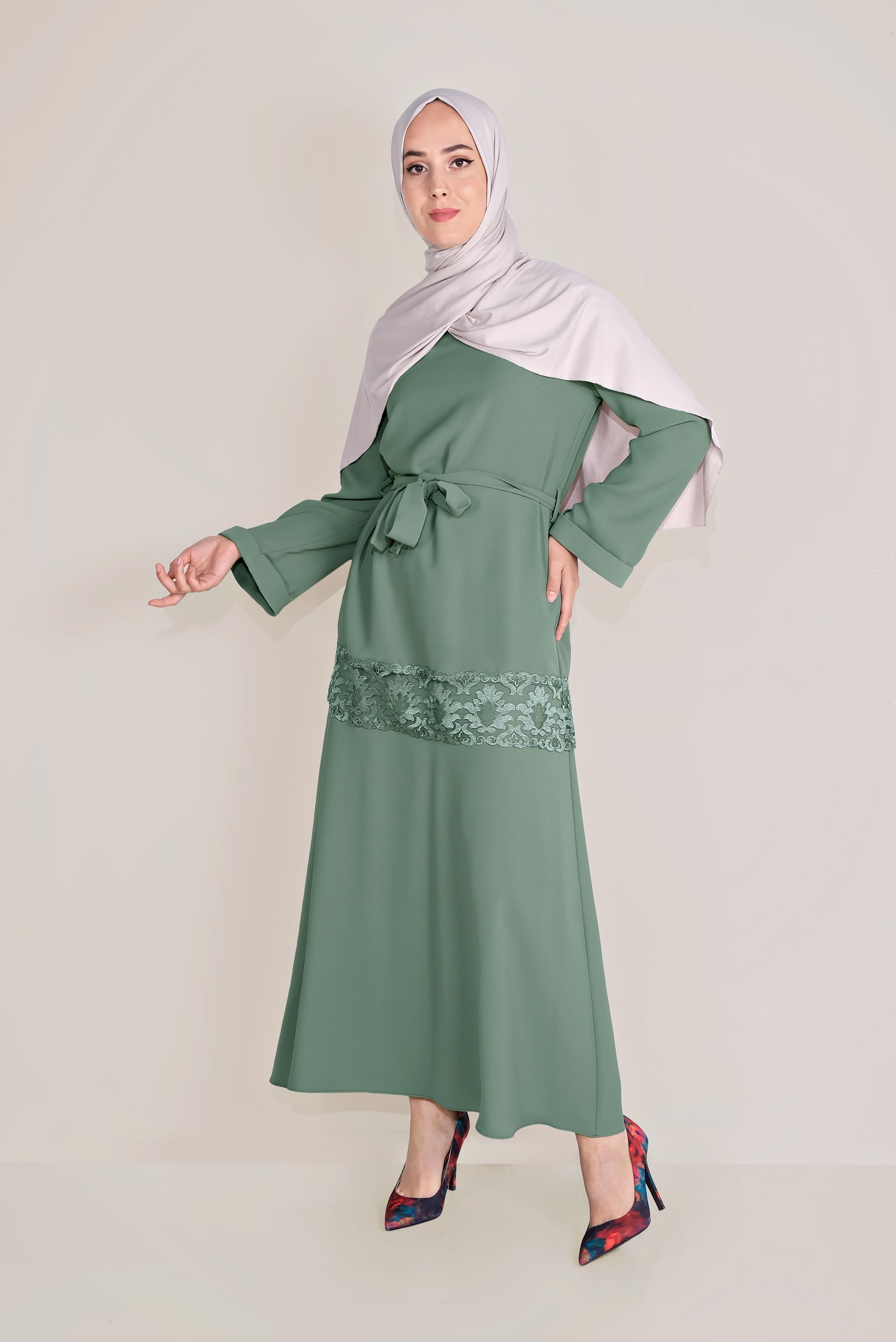 Tesettür giyim MAVİ GÜPÜR DETAYLI KUŞAKLI ETEKLİ TAKIM 40673