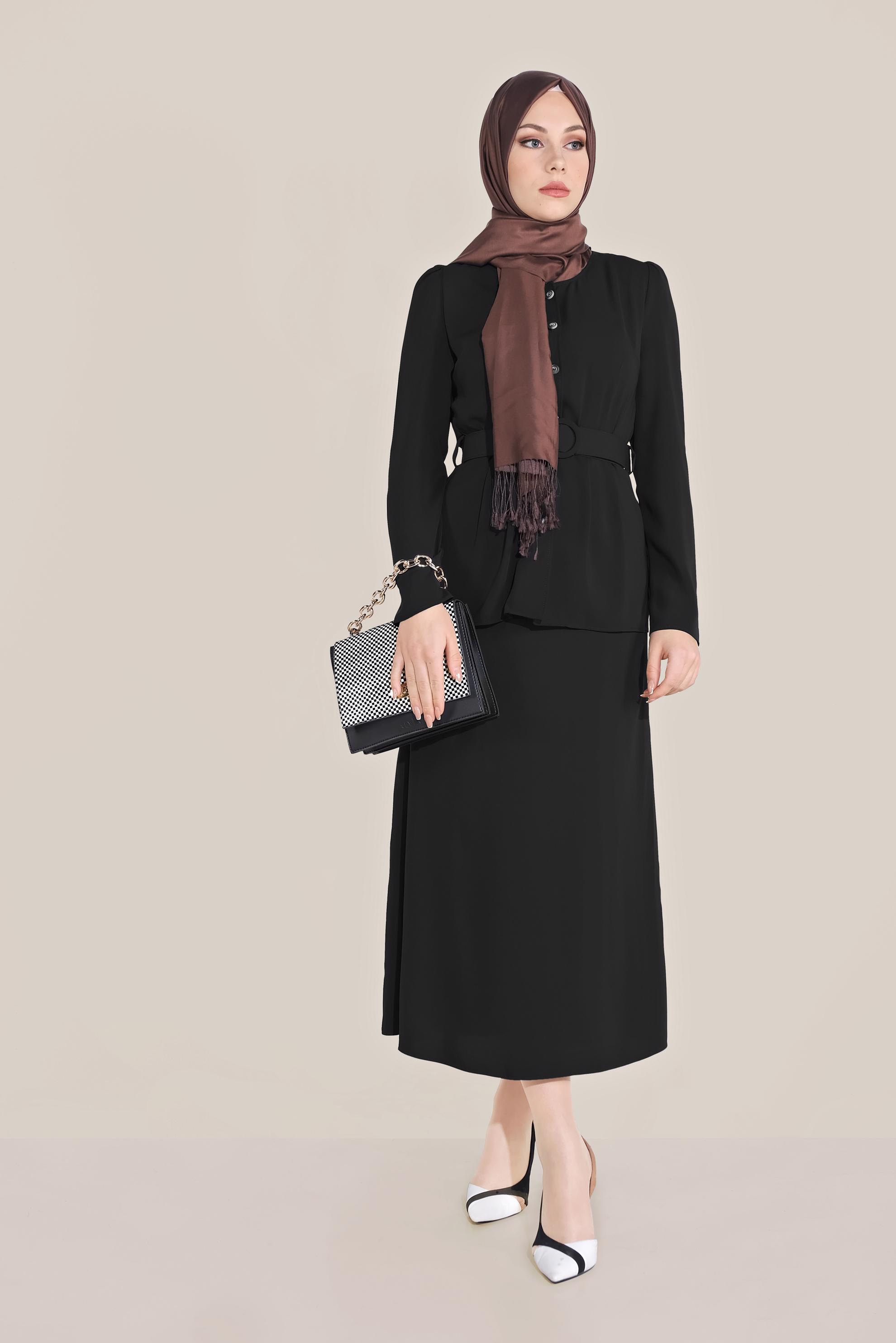 Tesettür giyim SİYAH BOYDAN DÜĞMELİ İKİLİ ETEKLİ TAKIM 40793 