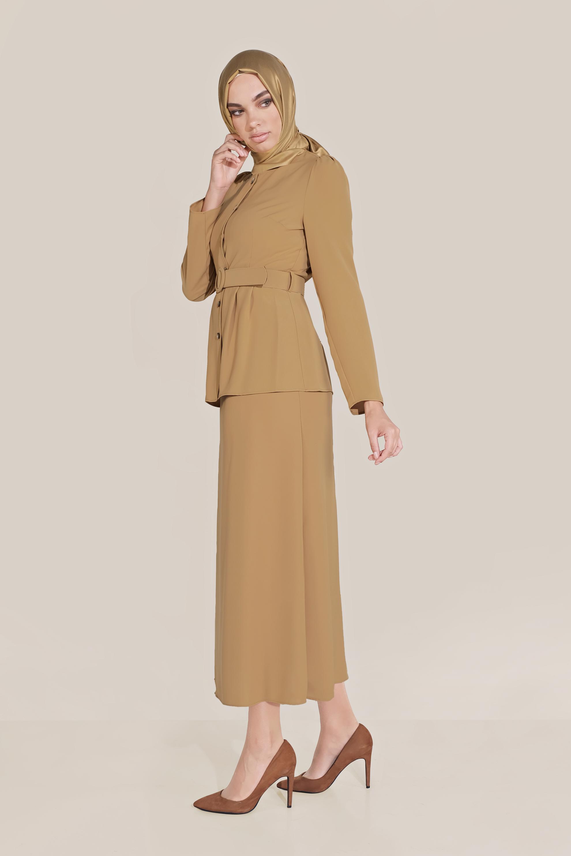 Tesettür giyim SARI BOYDAN DÜĞMELİ İKİLİ ETEKLİ TAKIM 40793 