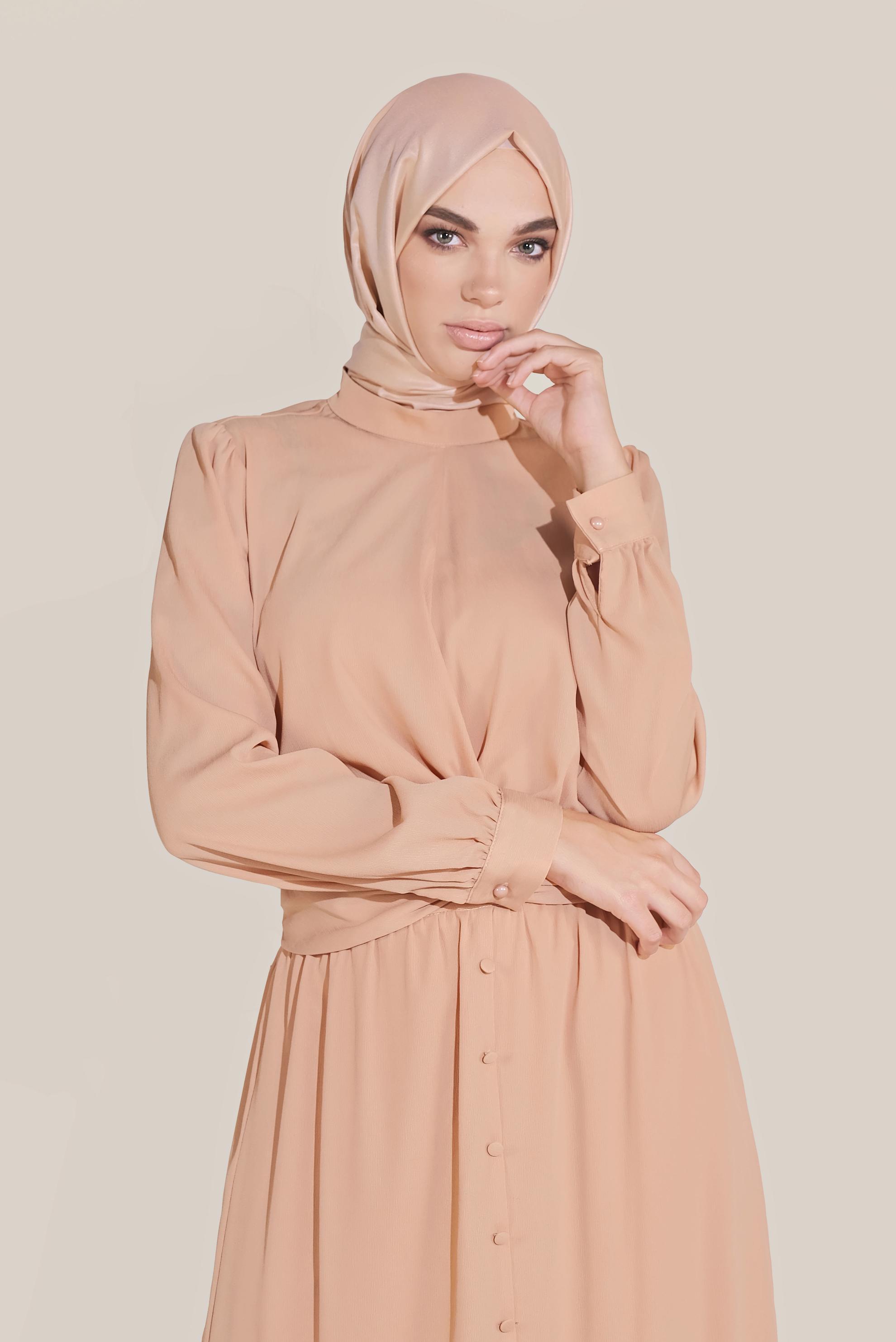 Tesettür giyim PUDRA DÜĞMELİ UCU FIRFIRLI BALIKÇI YAKA ETEKLİ TAKIM 40812