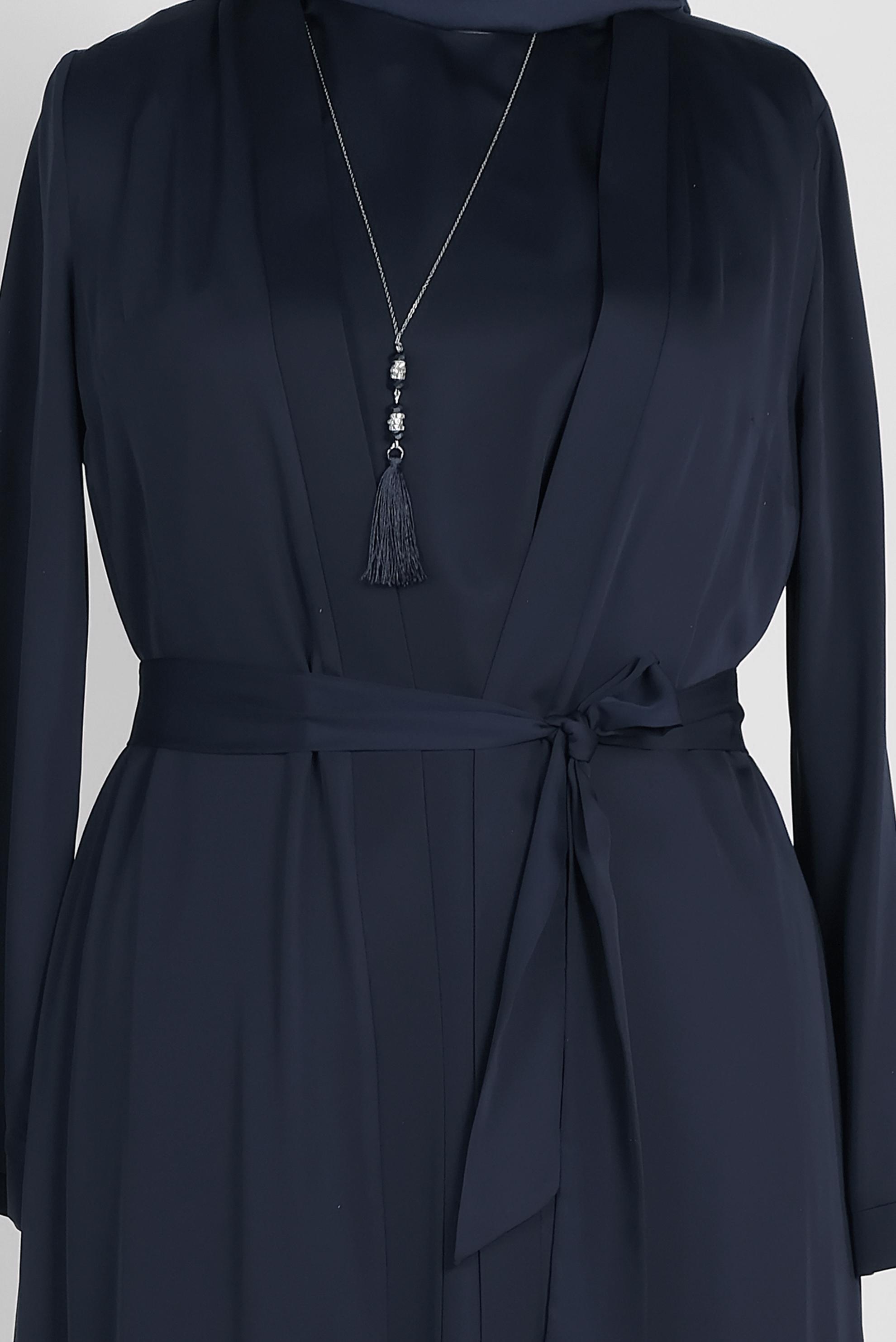 Tesettür giyim LACİVERT ETEK UCU TAŞ DETAYLI KUŞAKLI İKİLİ ELBİSELİ TAKIM 3552 