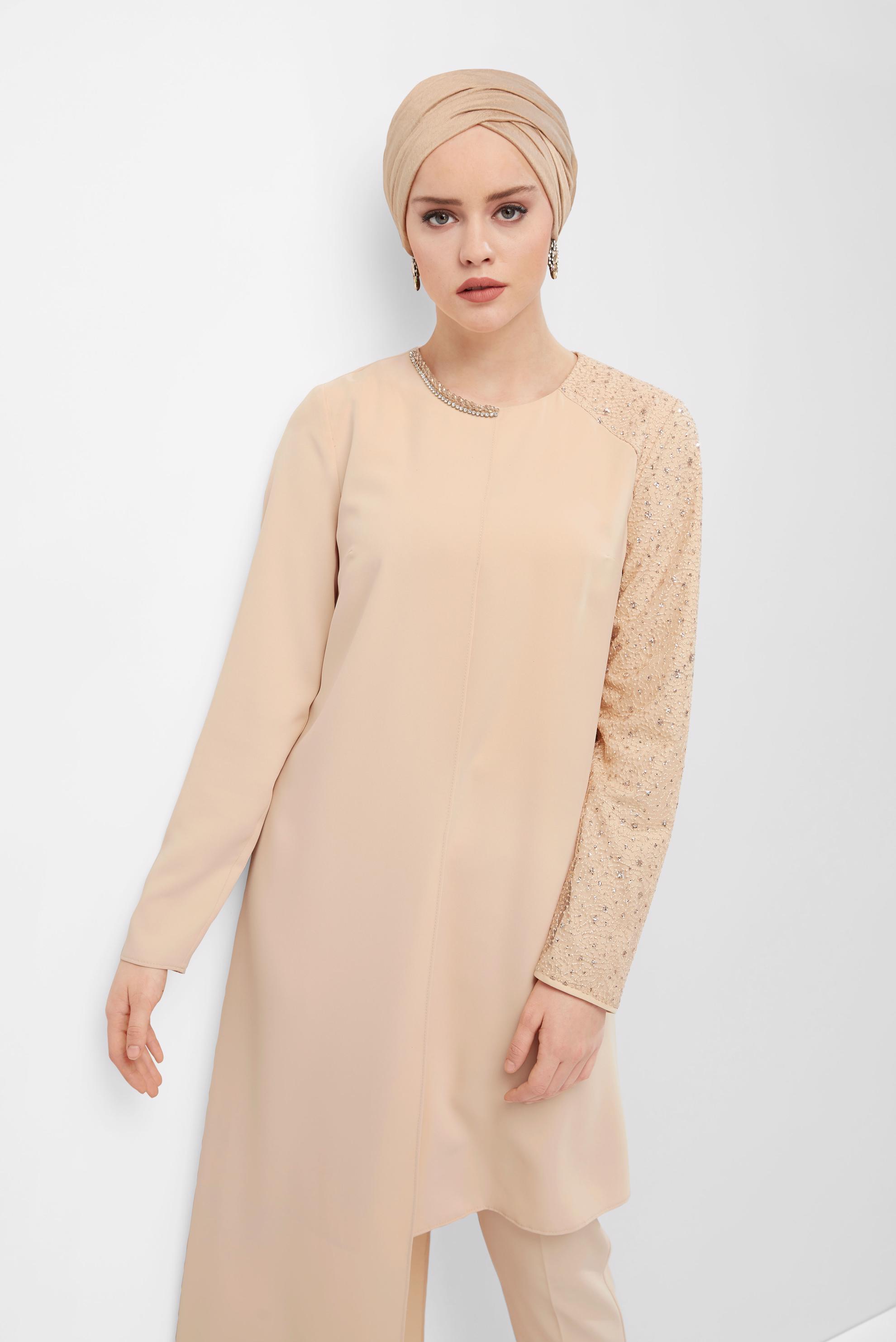 Tesettür giyim BEJ ASİMETRİK KESİM BONCUK İŞLEMELİ PANTOLONLU TAKIM 30001