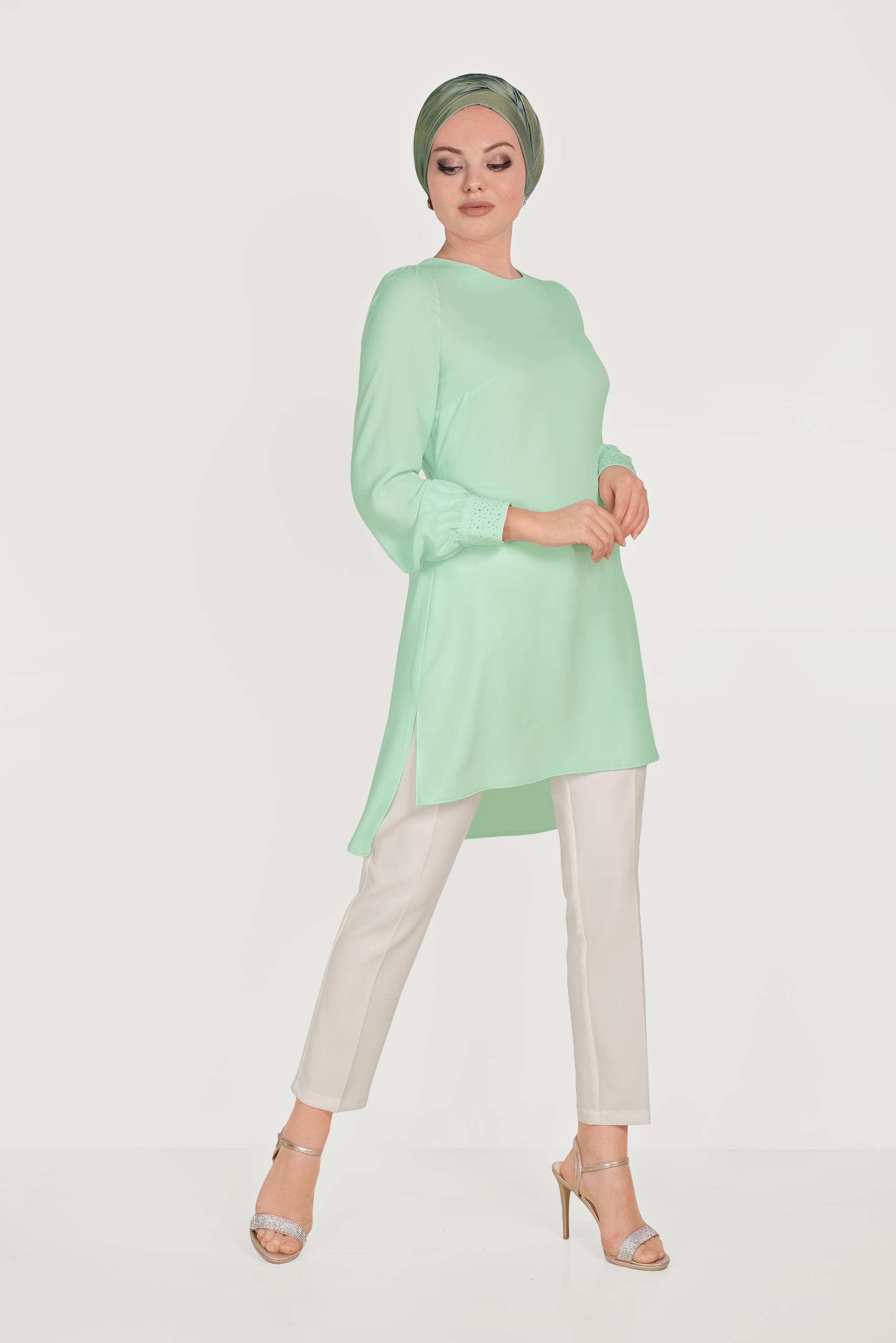 Tesettür giyim YEŞİL SIRT KUŞAKLI PANTOLONLU TAKIM 30003 