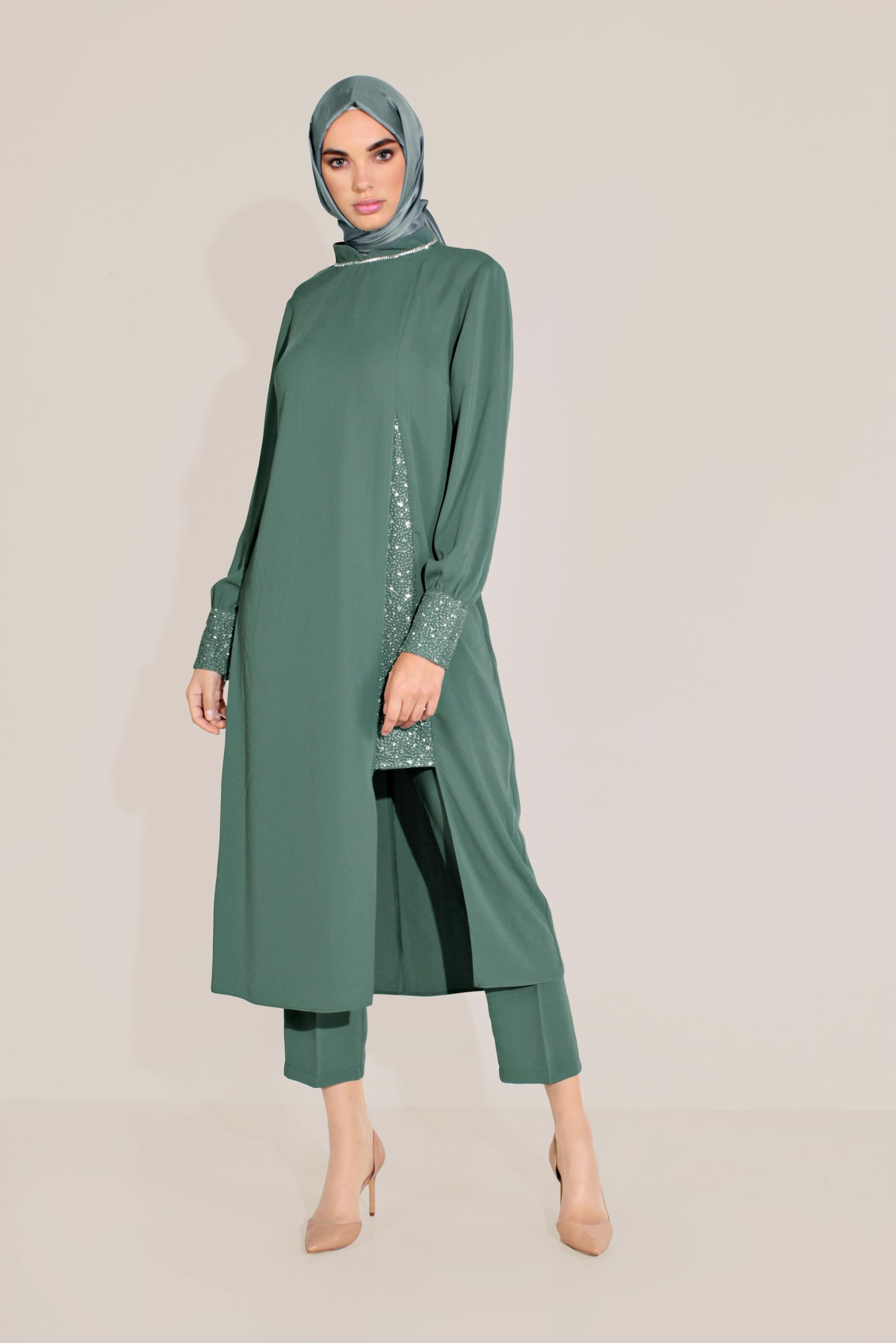 Tesettür giyim YEŞİL YIRTMAÇLI TAŞLI HAKİM YAKA TAKIM 30005