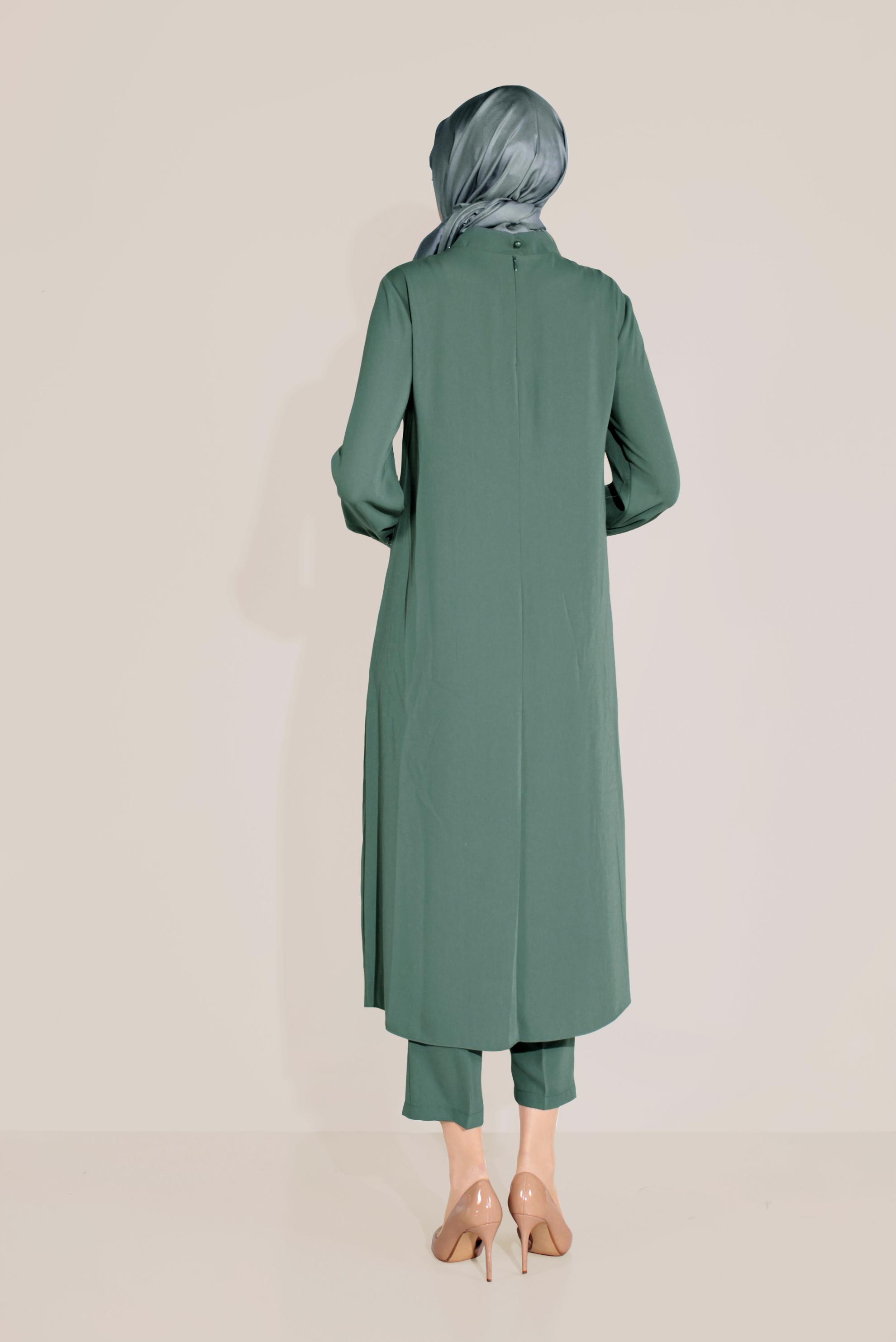 Tesettür giyim YEŞİL YIRTMAÇLI TAŞLI HAKİM YAKA TAKIM 30005