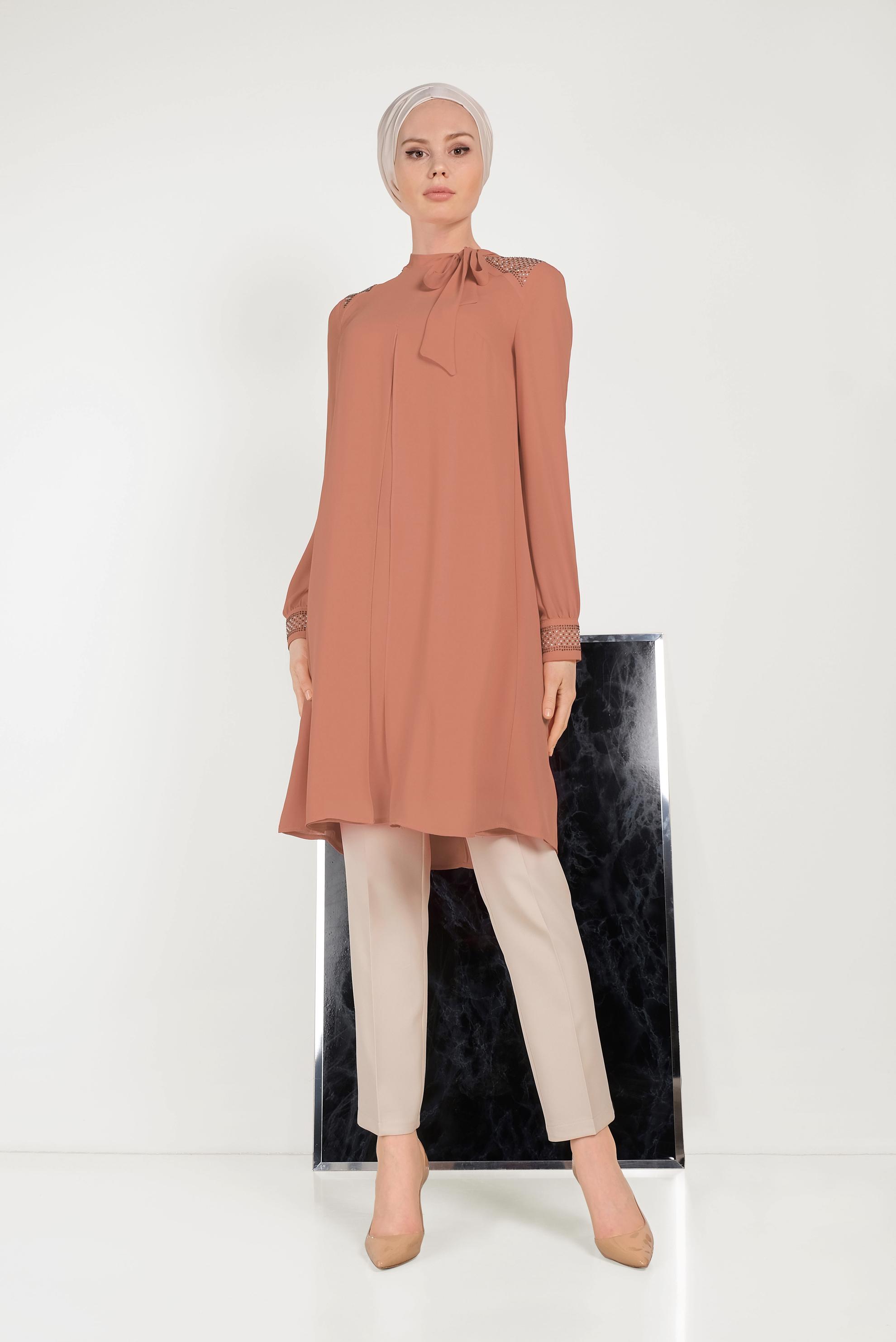 Tesettür giyim KAHVE İŞLEMELİ YAKA DETAYLI  ŞİFON PANTOLONLU TAKIM  30010