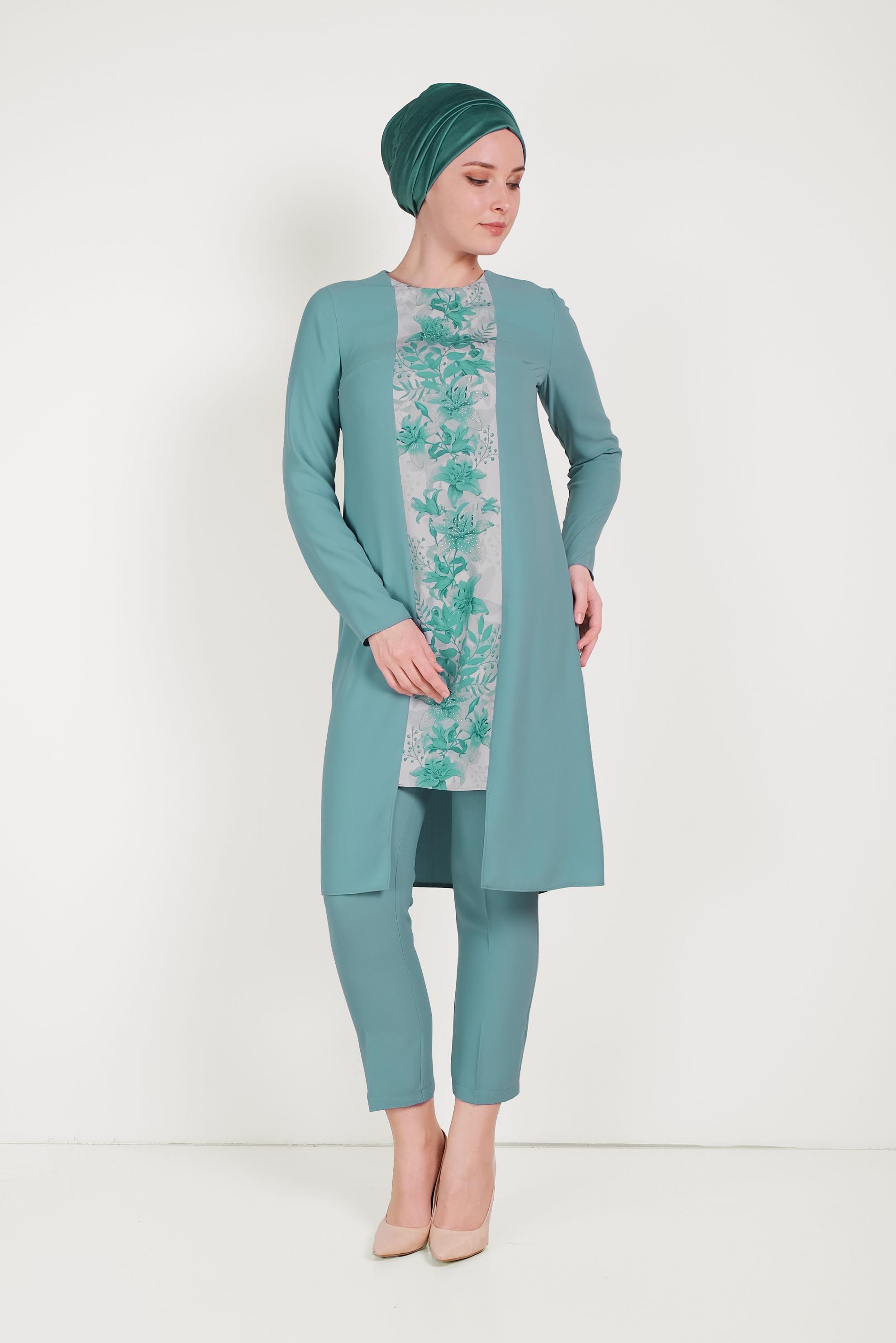 Hijab clothing BLUE FLOWER PATTERNED PANTS SUIT 30020