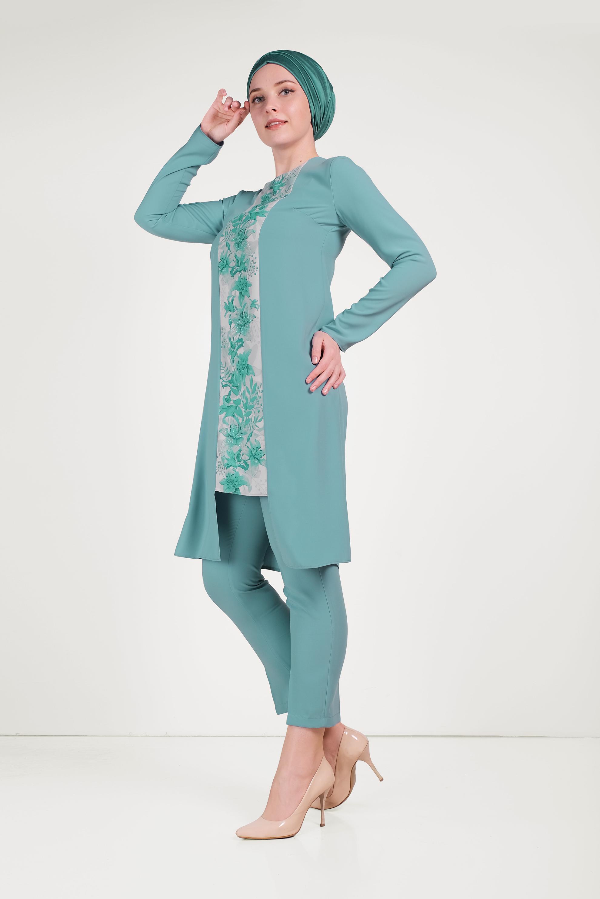 Hijab clothing BLUE FLOWER PATTERNED PANTS SUIT 30020