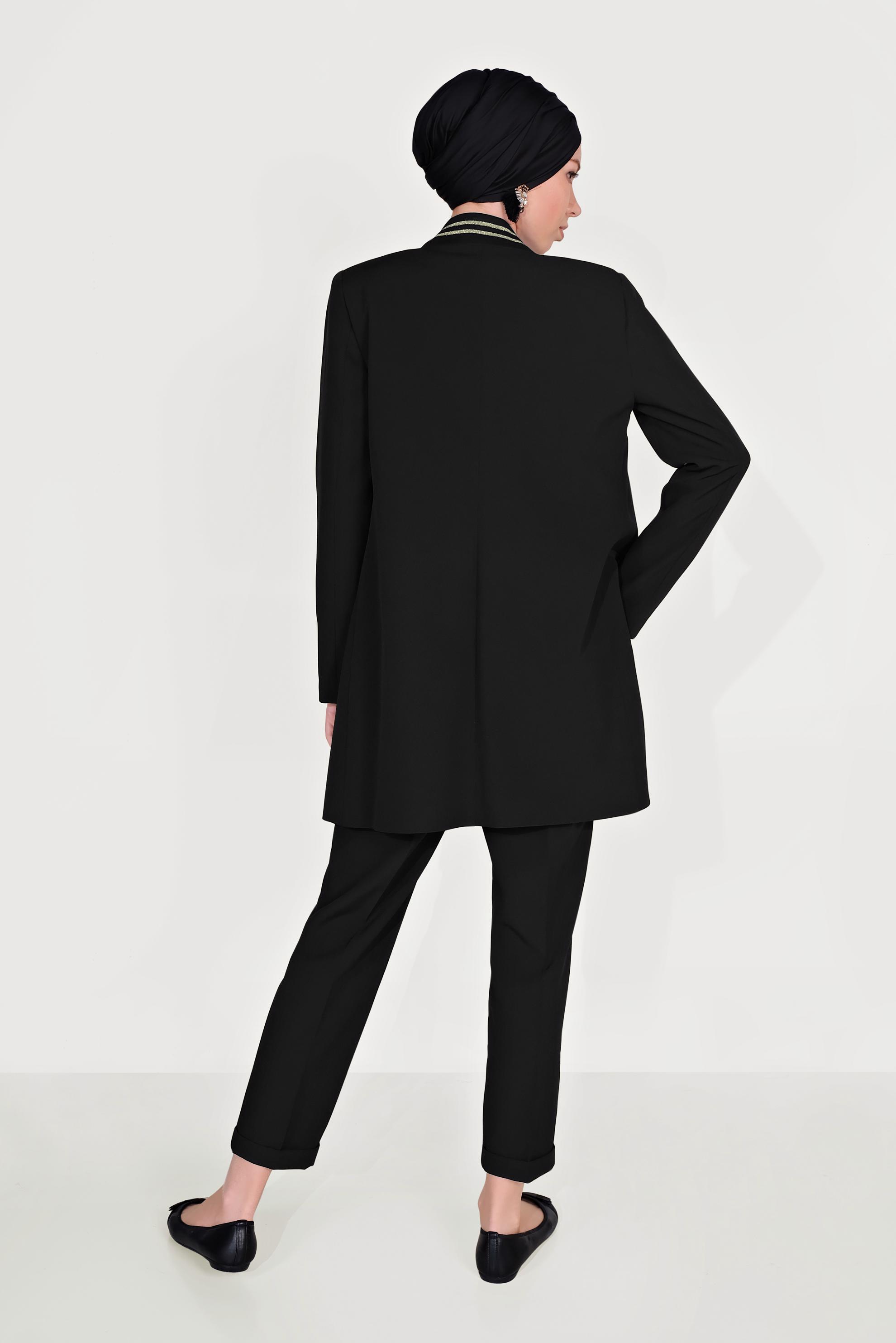 Tesettür giyim SİYAH YAKASI SİMLİ ŞERİTLİ TAKIM 30031