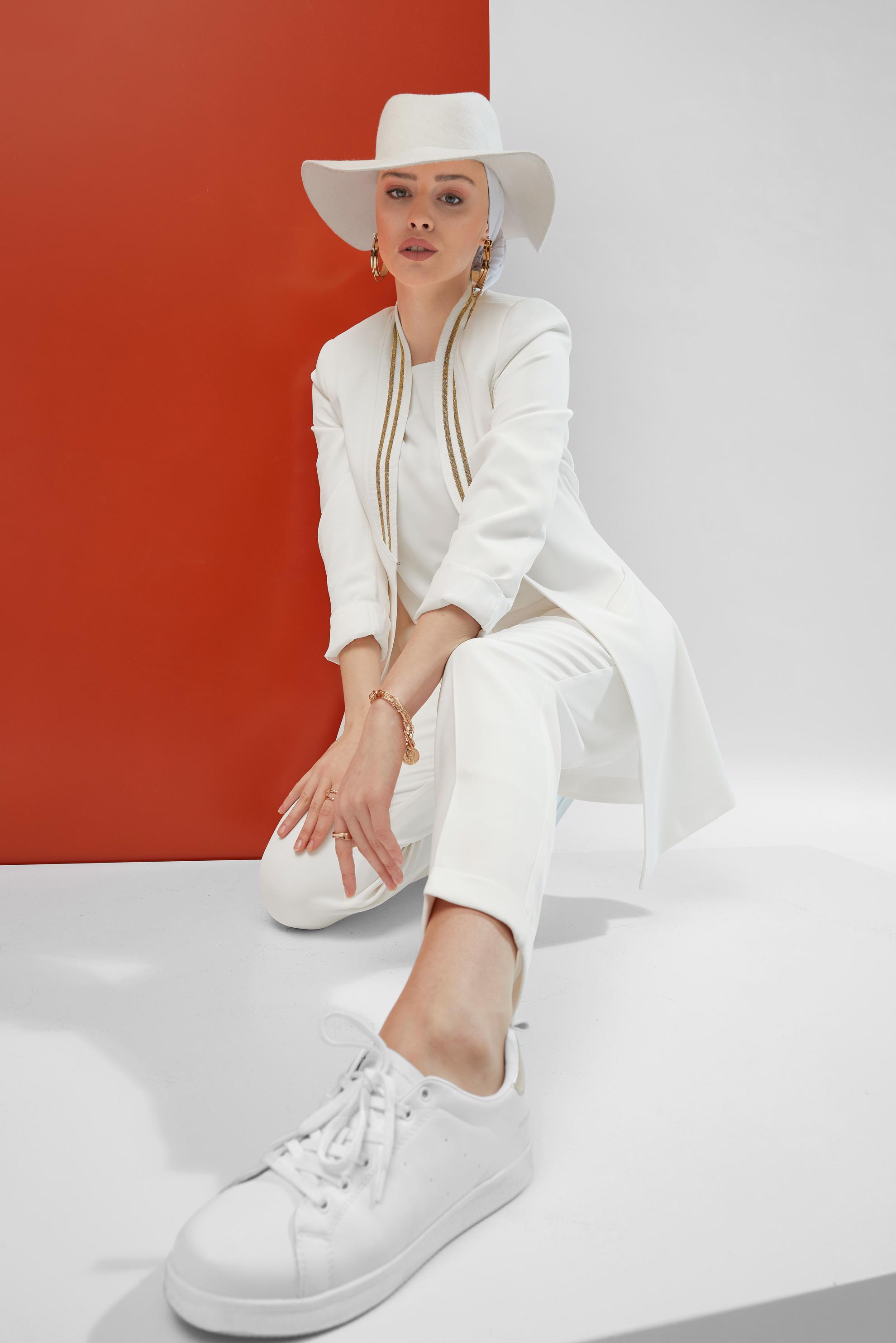 Tesettür giyim BEYAZ YAKASI SİMLİ ŞERİTLİ TAKIM 30031