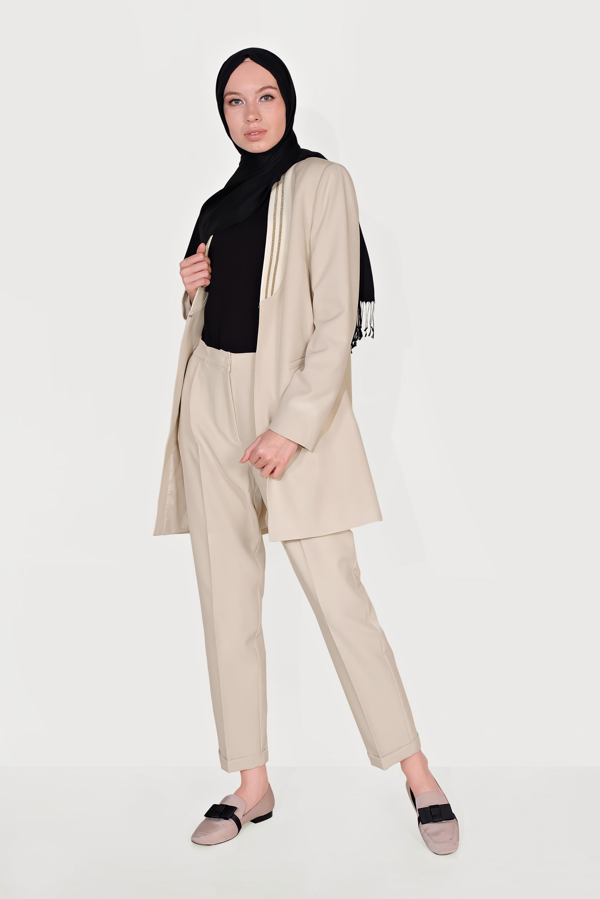 Tesettür giyim BEJ YAKASI SİMLİ ŞERİTLİ TAKIM 30031