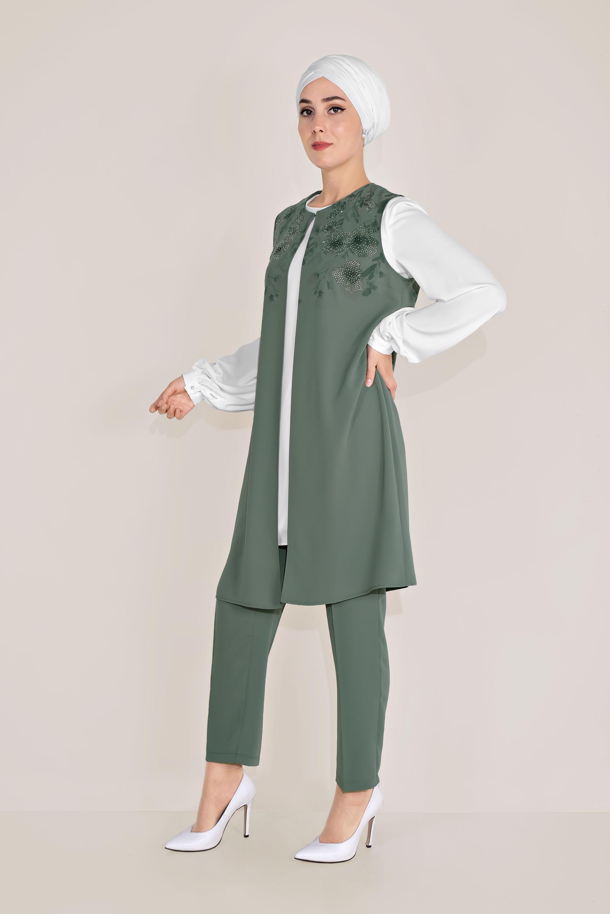 Tesettür giyim YEŞİL ÇİÇEK BASKILI 3 PARÇA TAKIM 30034