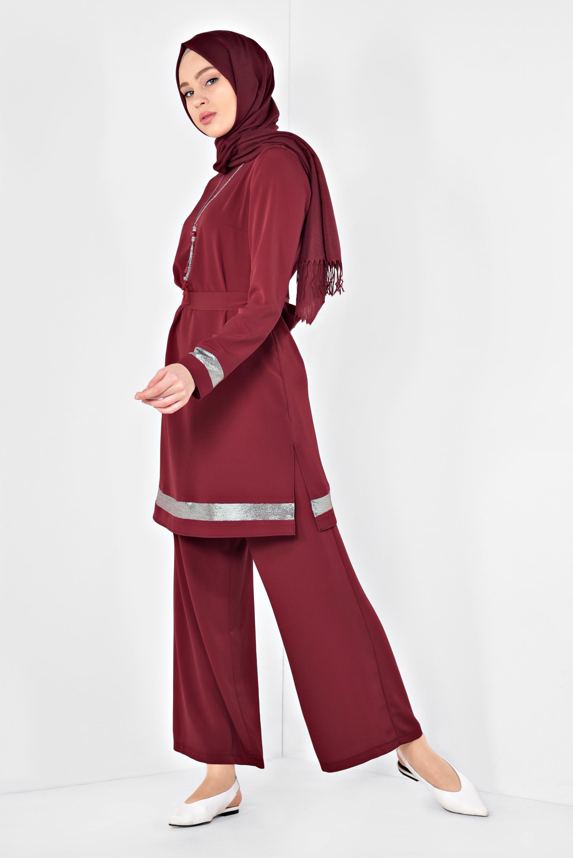 Tesettür giyim BORDO ŞERİTLİ YALDIZLI İKİLİ PANTOLONLU TAKIM 3509