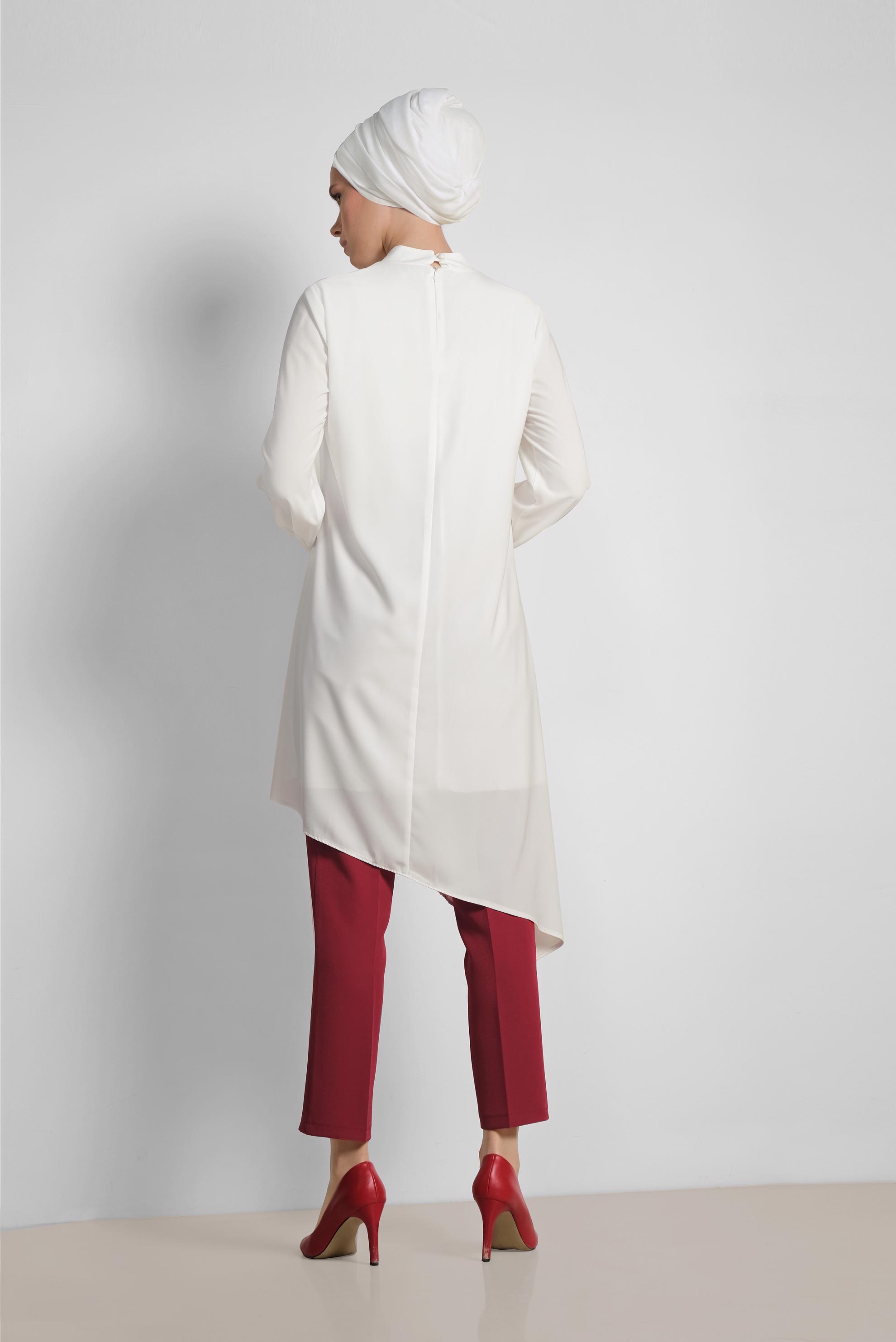 Tesettür giyim BEYAZ YAKASI BAĞCIKLI ETEK UCU FLORAL DESENLİ PANTOLONLU TAKIM 3510