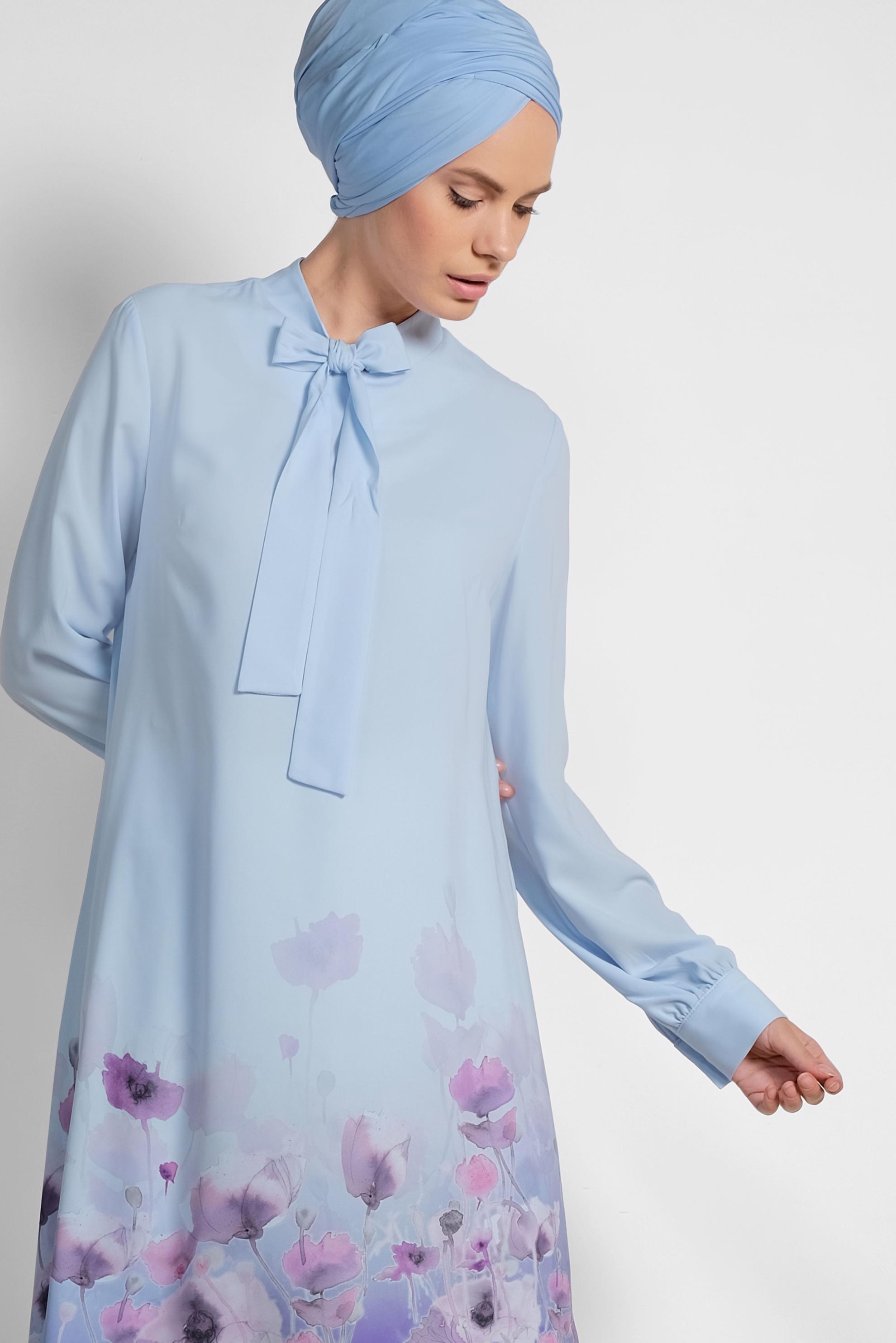 Tesettür giyim MAVİ YAKASI BAĞCIKLI ETEK UCU FLORAL DESENLİ PANTOLONLU TAKIM 3510