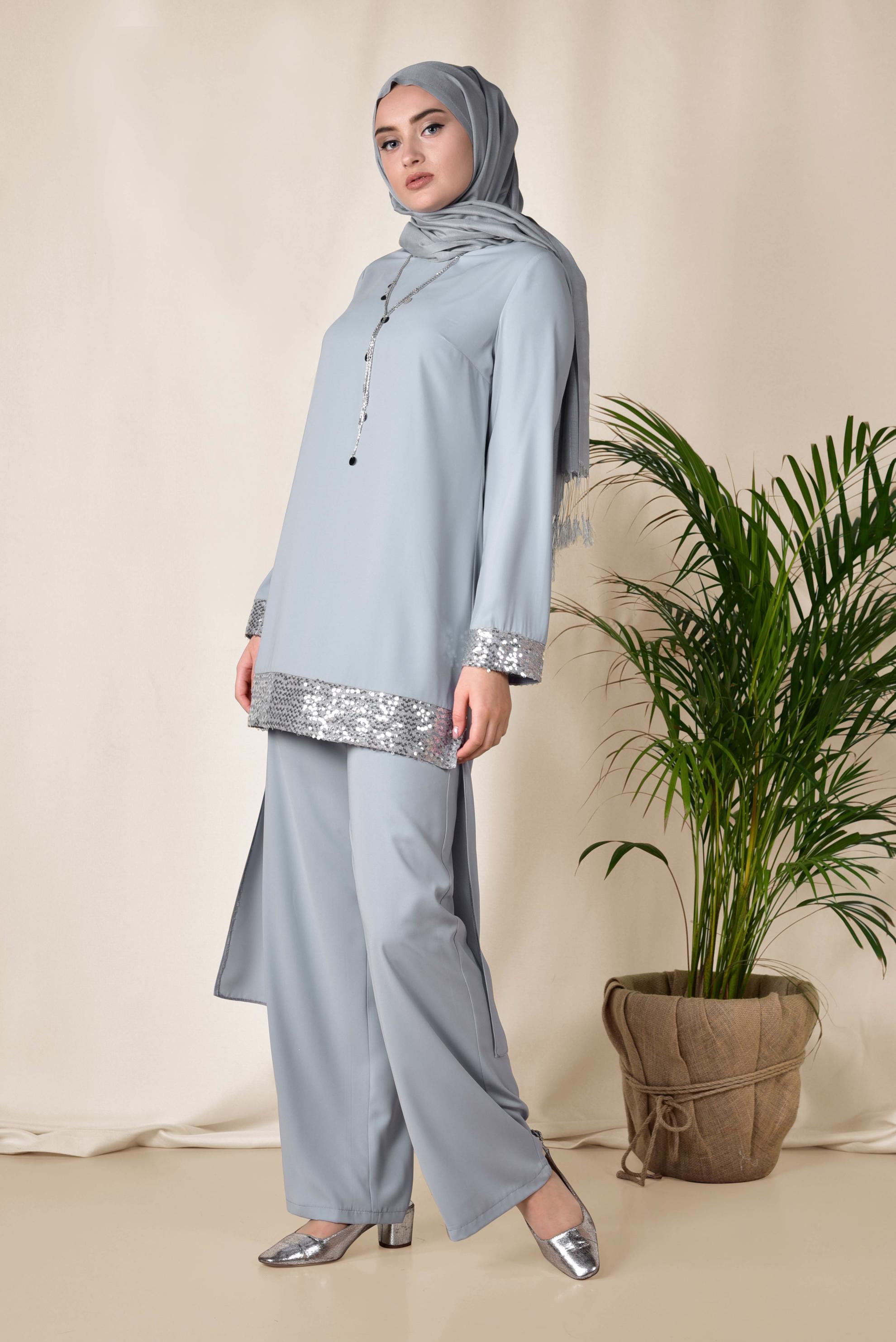 Tesettür giyim GRİ İŞLEMELİ PANTOLON TUNİK TAKIM 3523