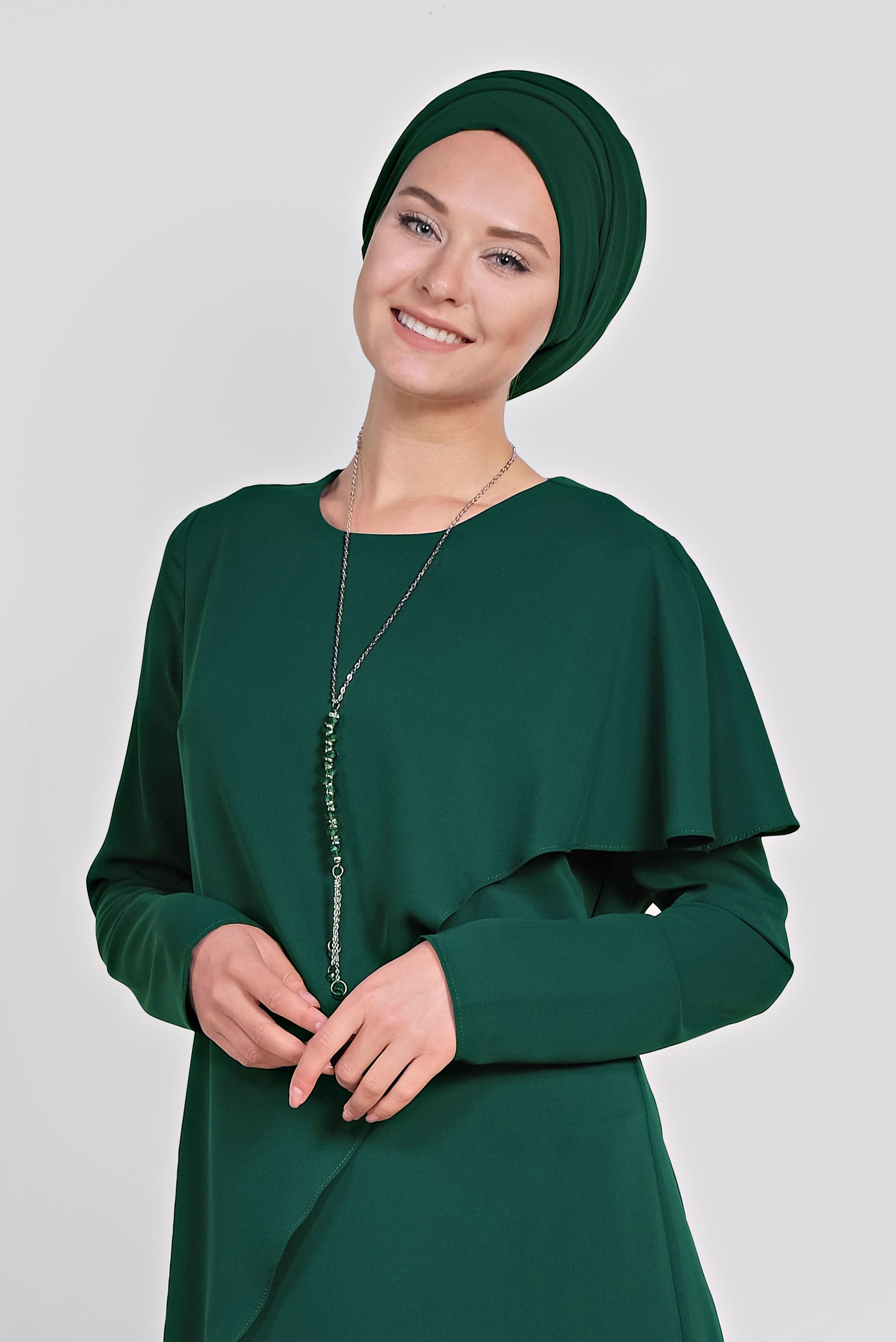 Tesettür giyim YEŞİL ASİMETRİK KESİM VOLANLI İKİLİ PANTOLONLU TAKIM 3527