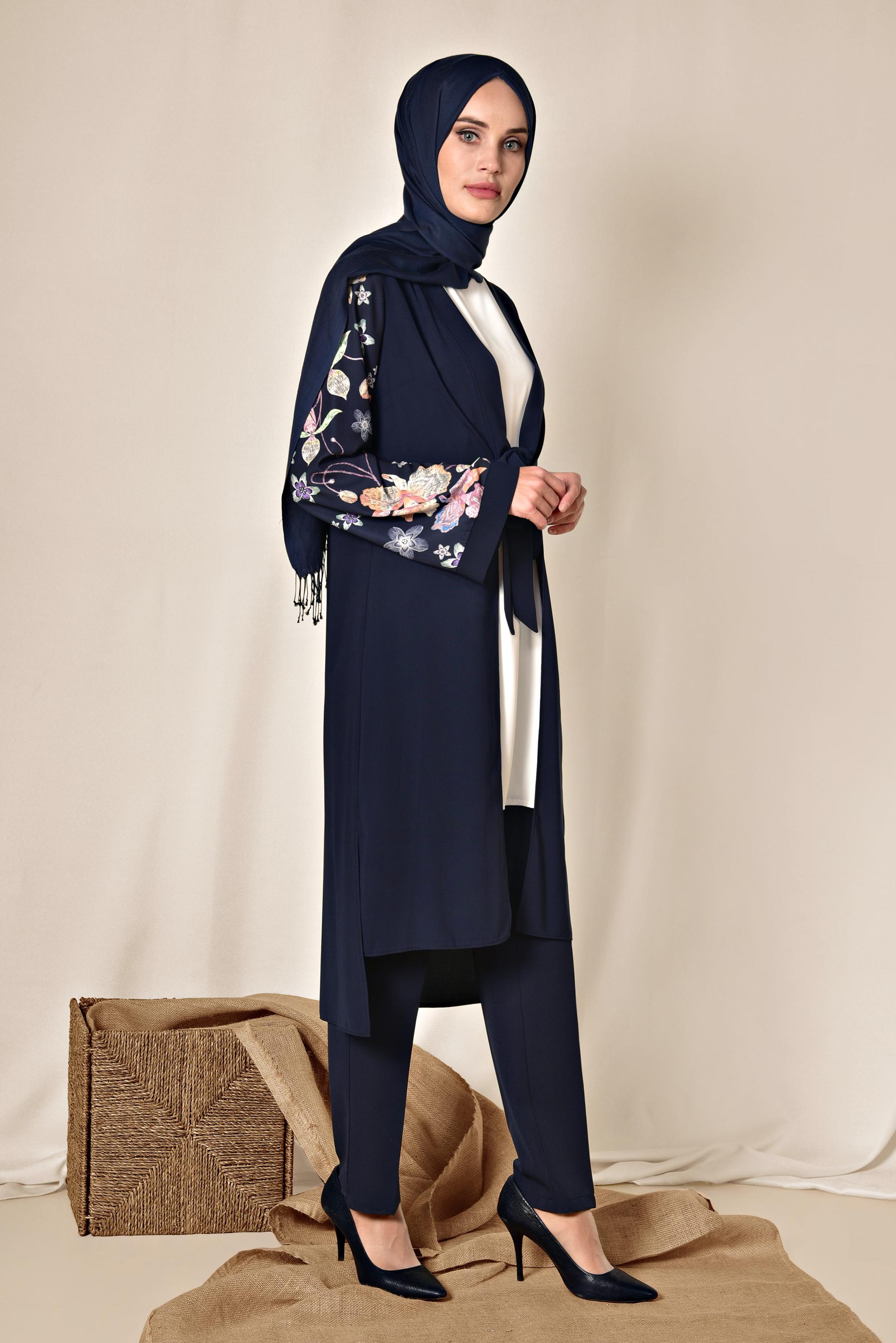 Tesettür giyim LACİVERT KOLLARI FLORAL DESENLİ ÜÇLÜ PANTOLONLU TAKIM 3529