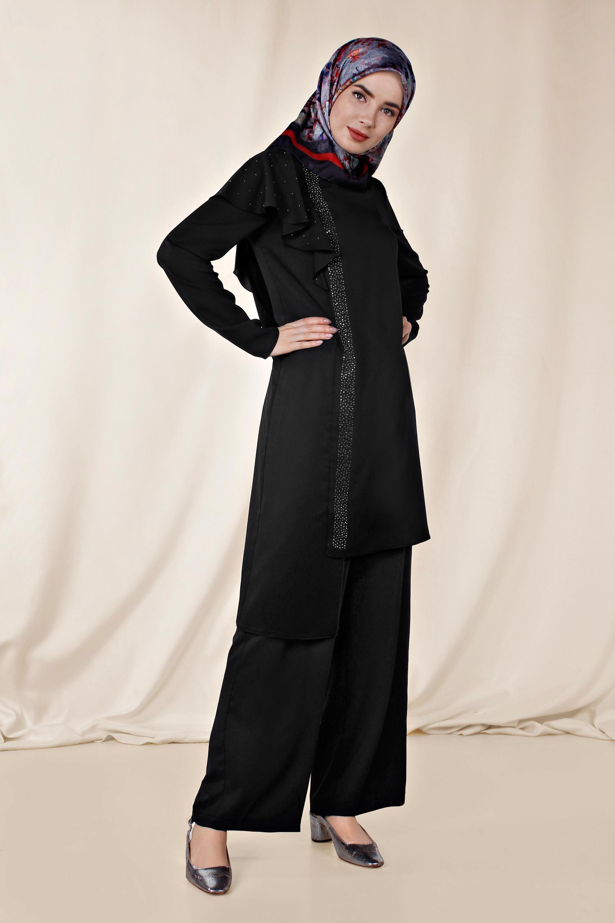 Tesettür giyim SİYAH OMUZU VOLANLI TAŞ DETAYLI PANTOLONLU TAKIM 3531