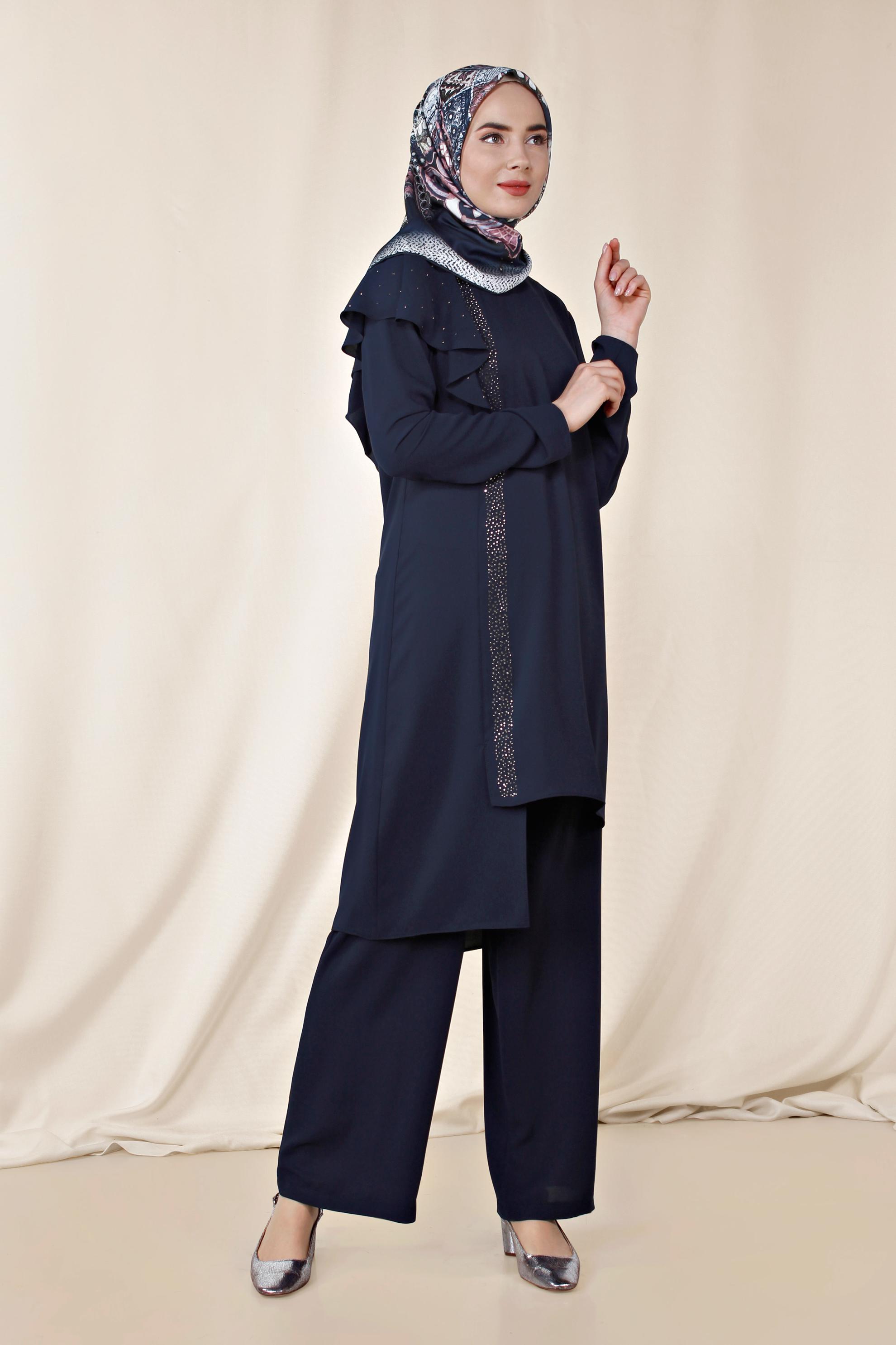 Tesettür giyim LACİVERT OMUZU VOLANLI TAŞ DETAYLI PANTOLONLU TAKIM 3531