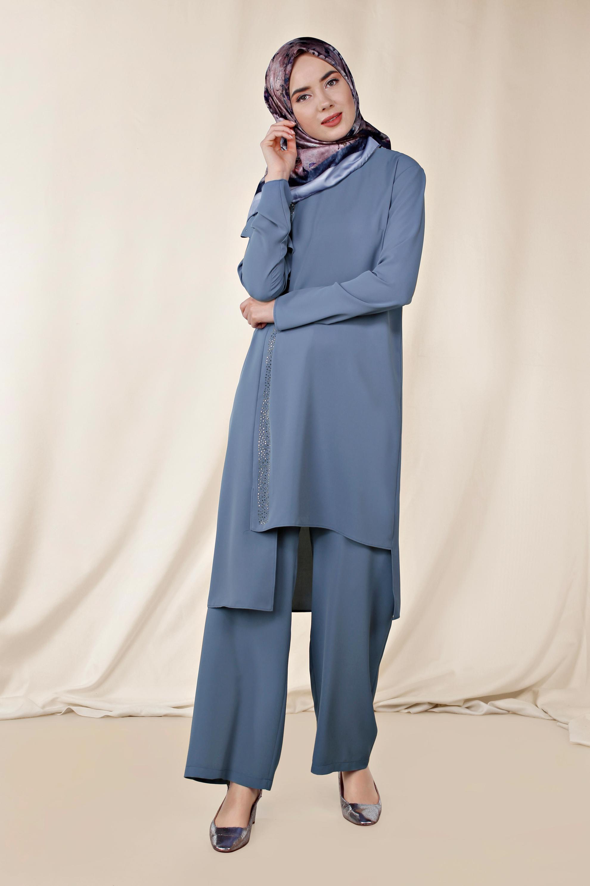 Tesettür giyim LACİVERT OMUZU VOLANLI TAŞ DETAYLI PANTOLONLU TAKIM 3531