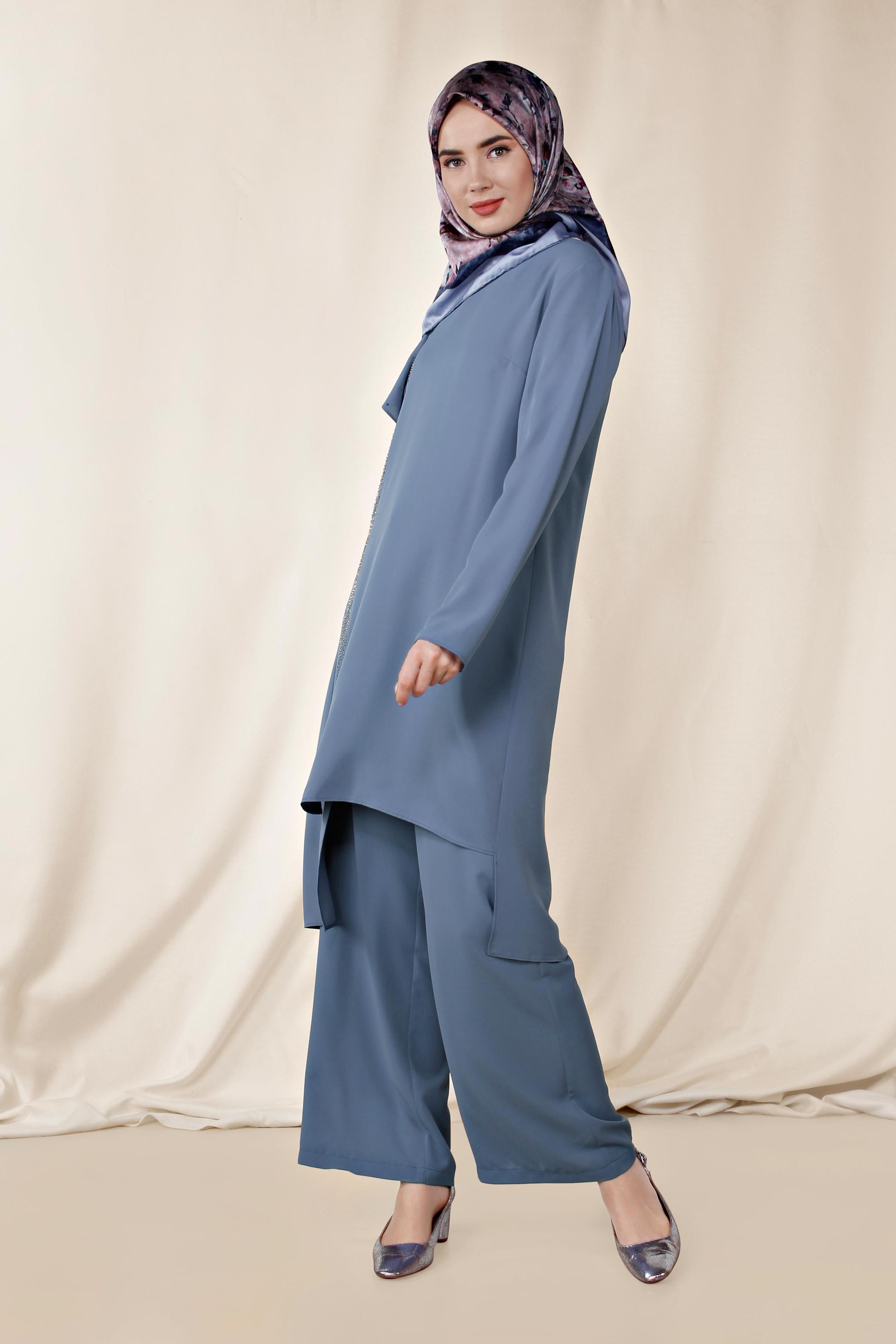 Tesettür giyim LACİVERT OMUZU VOLANLI TAŞ DETAYLI PANTOLONLU TAKIM 3531