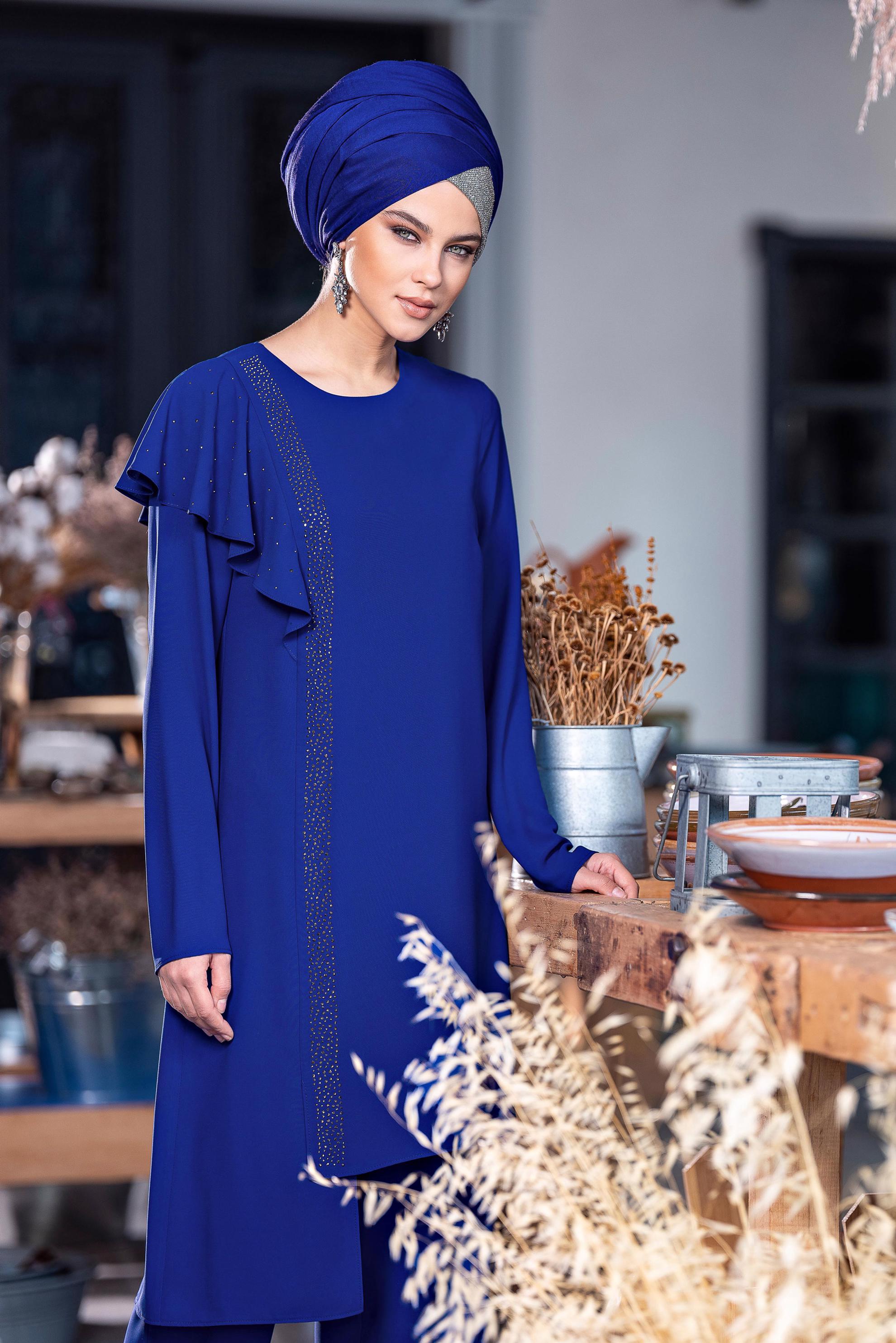 Tesettür giyim LACİVERT OMUZU VOLANLI TAŞ DETAYLI PANTOLONLU TAKIM 3531