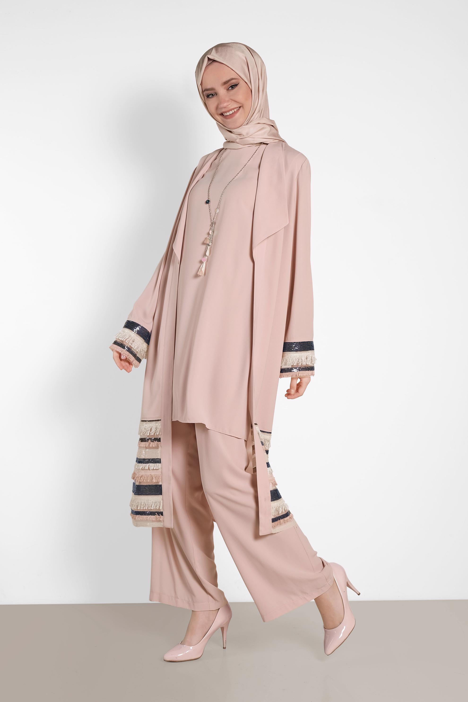 Tesettür giyim PUDRA ETEK UCU VE MANŞETLERİ PÜSKÜL DETAYLI ÜÇLÜ PANT. TAKIM 3557 