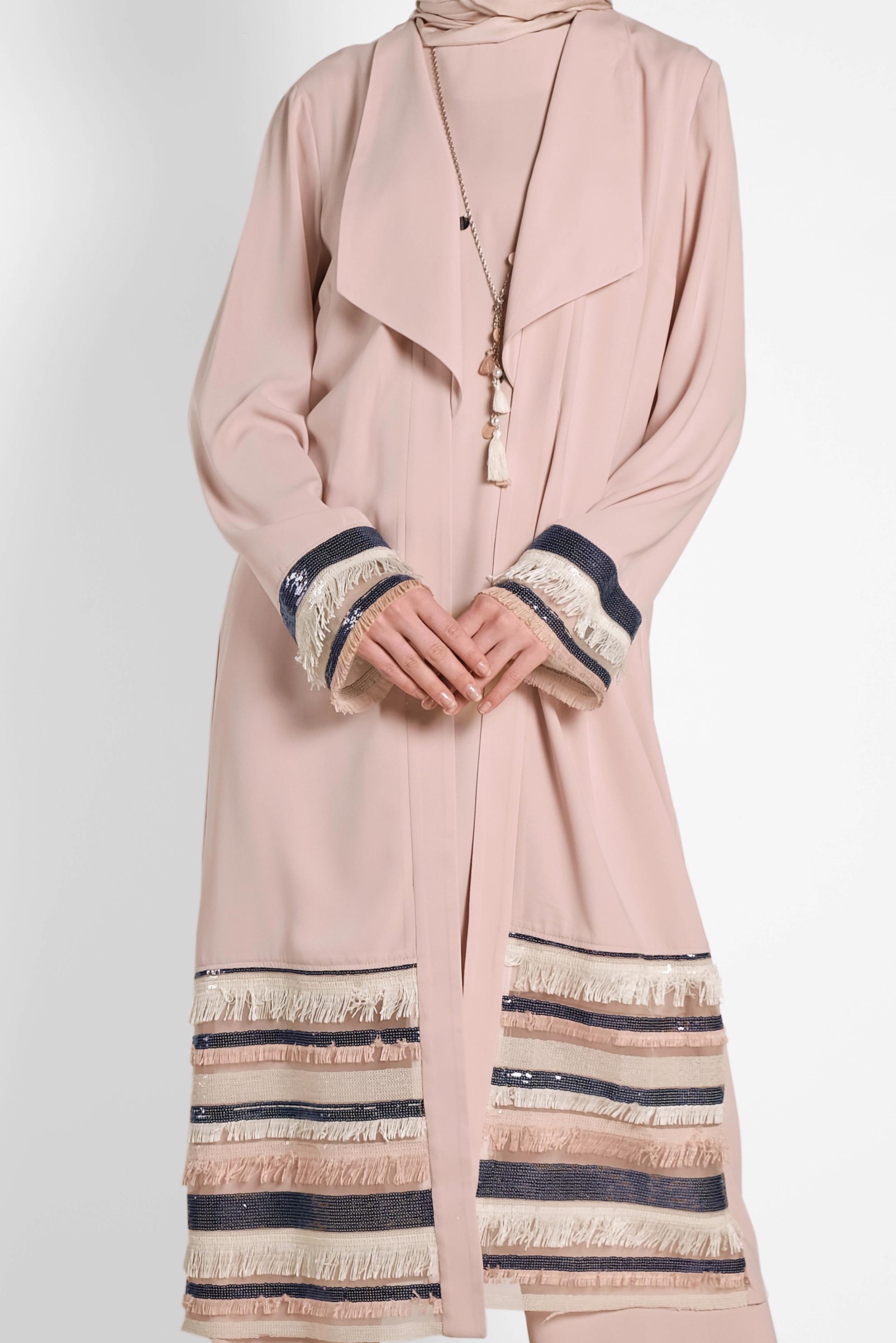 Tesettür giyim PUDRA ETEK UCU VE MANŞETLERİ PÜSKÜL DETAYLI ÜÇLÜ PANT. TAKIM 3557 