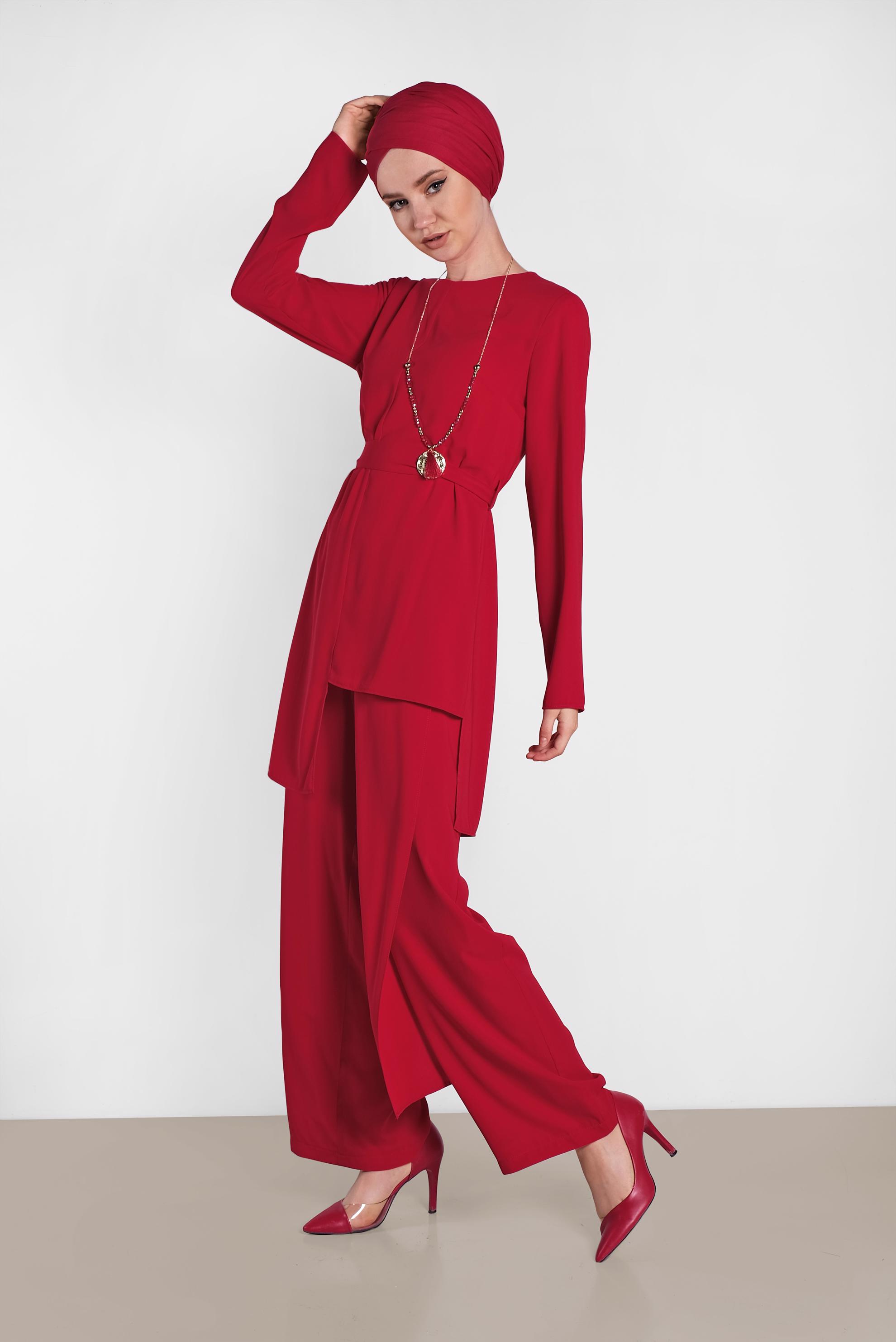 Tesettür giyim KIRMIZI ASİMETRİK KESİM PANTOLONLU TAKIM 3575